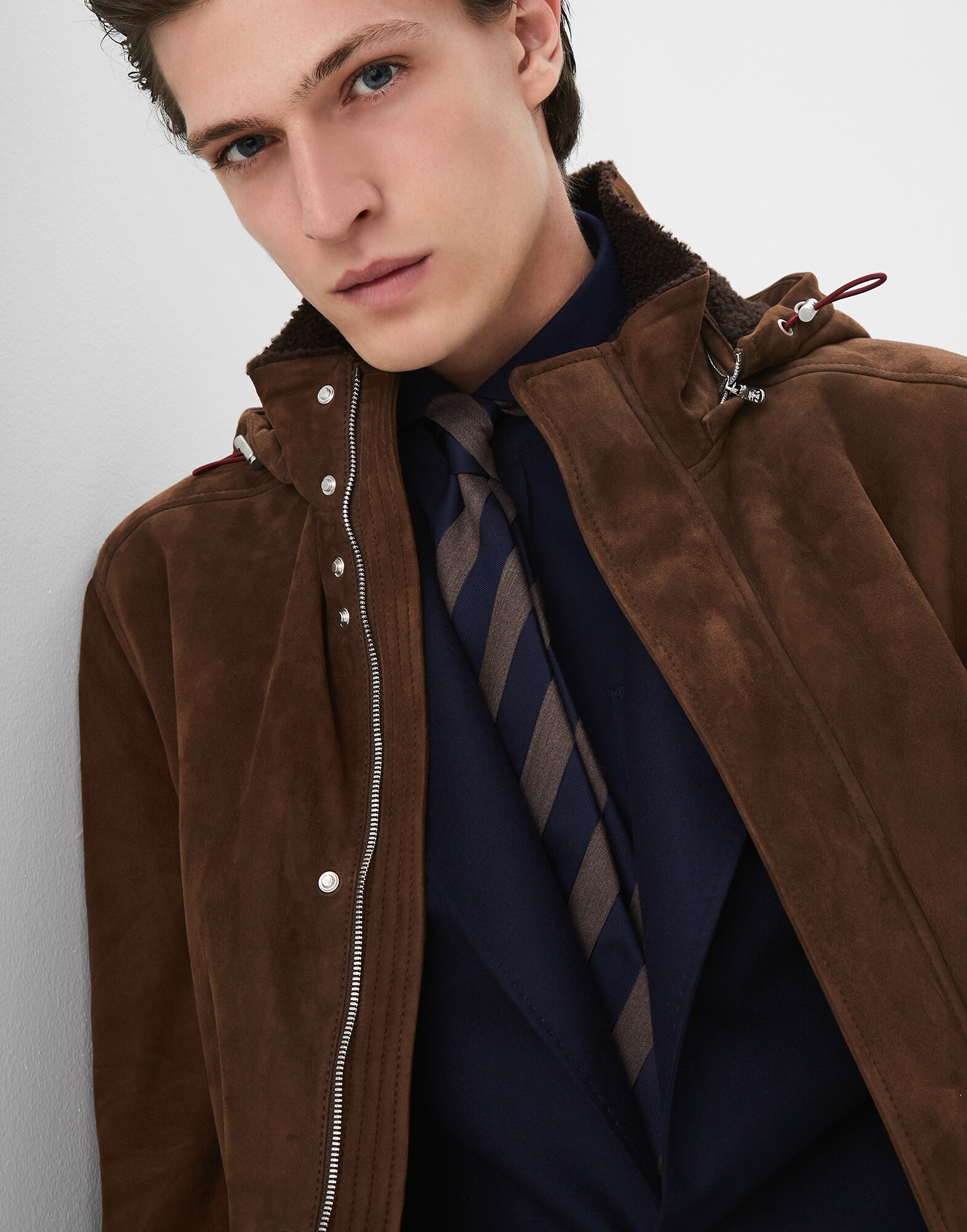 Tie - Editorial