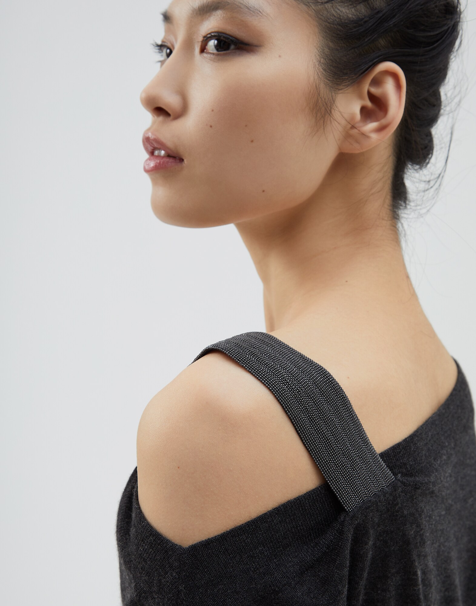 Scoop Neck - Detail view