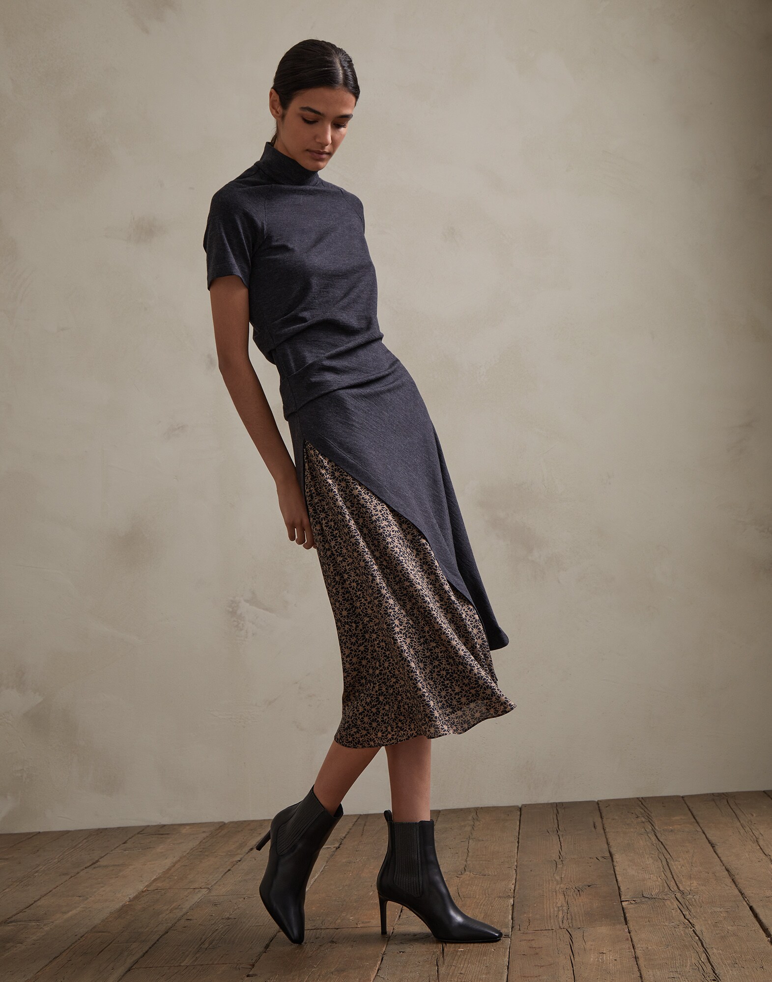 Robe Anthracite Femme 1 - Brunello Cucinelli