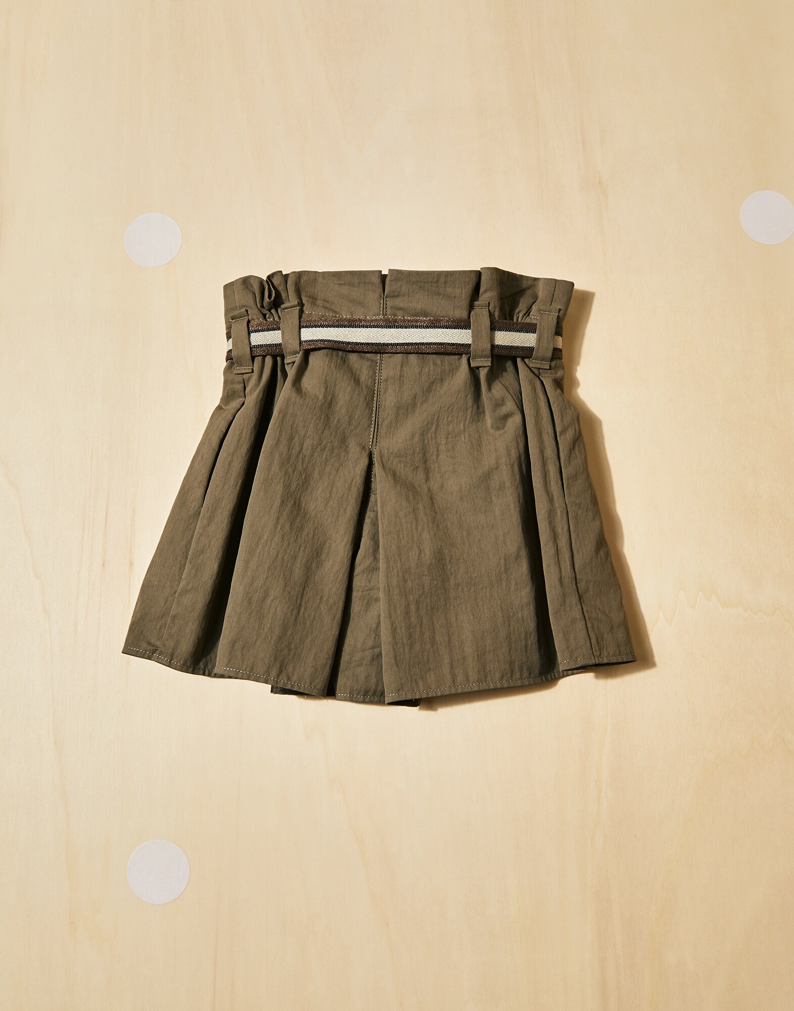 Bermuda & Shorts - Back view