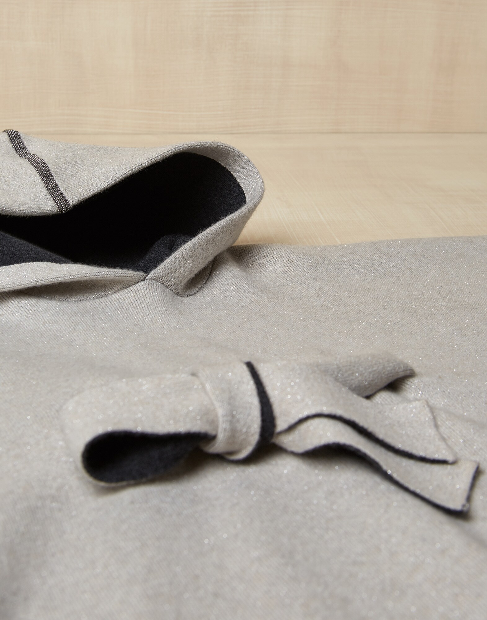 Capes - Detail
