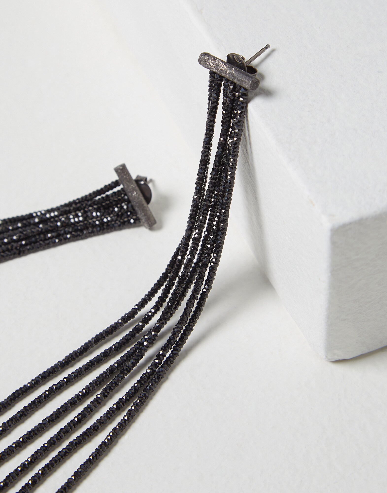 Earrings - Detail view