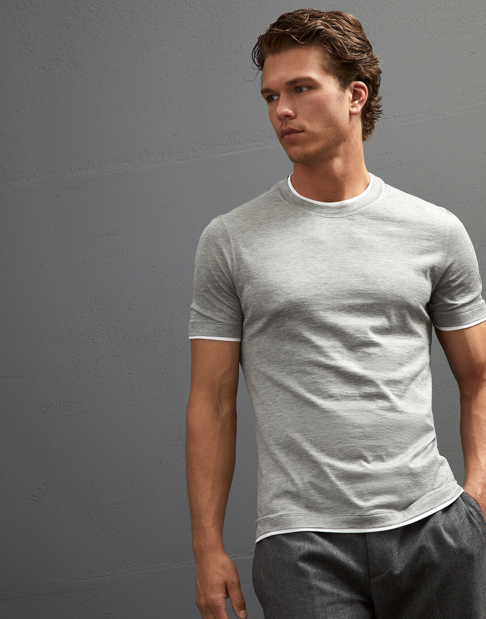 Grey Save 55% Brunello Cucinelli Cotton Round Neck T-shirt in Blue Mens T-shirts Brunello Cucinelli T-shirts for Men 