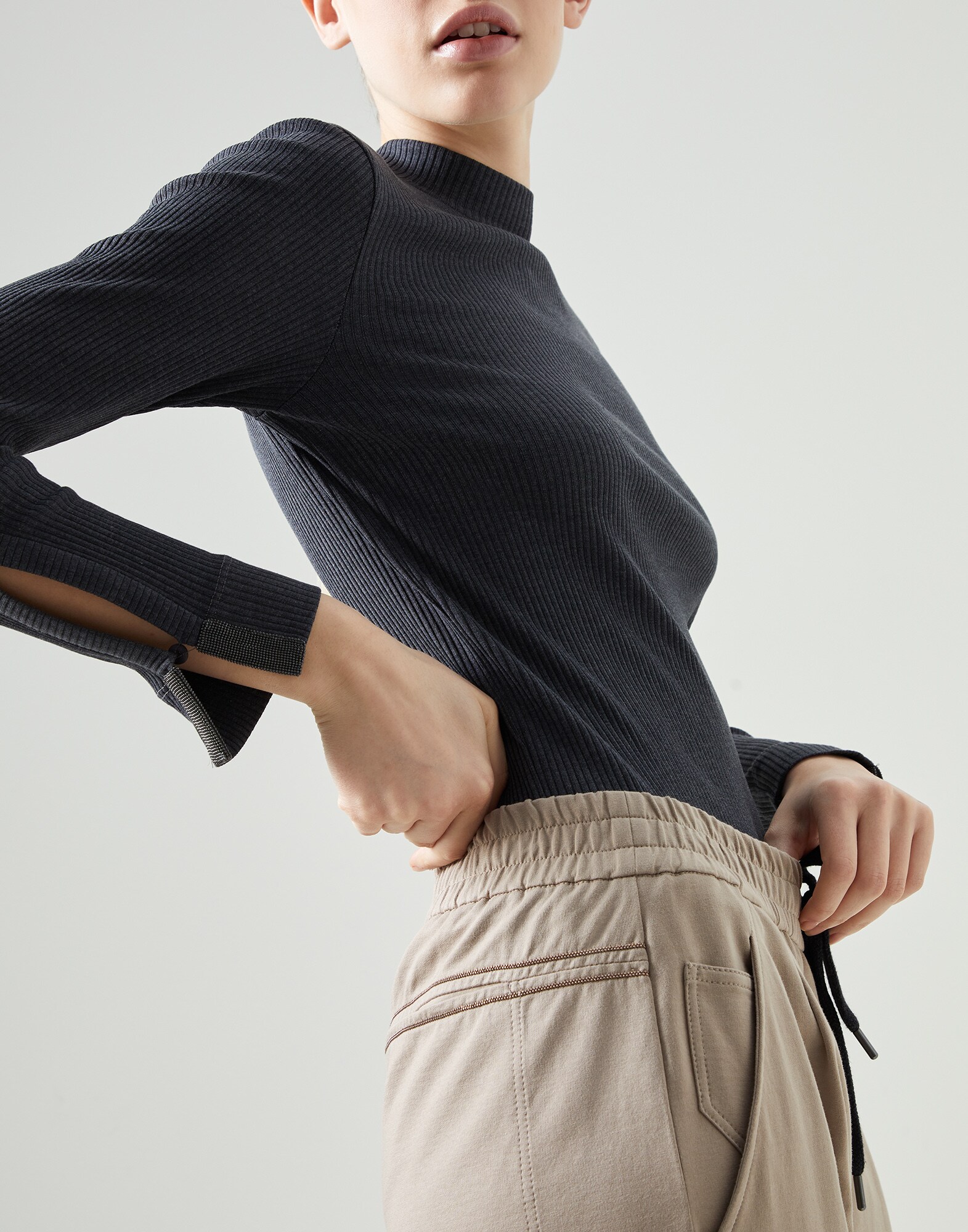 Sweatpants - Detail view