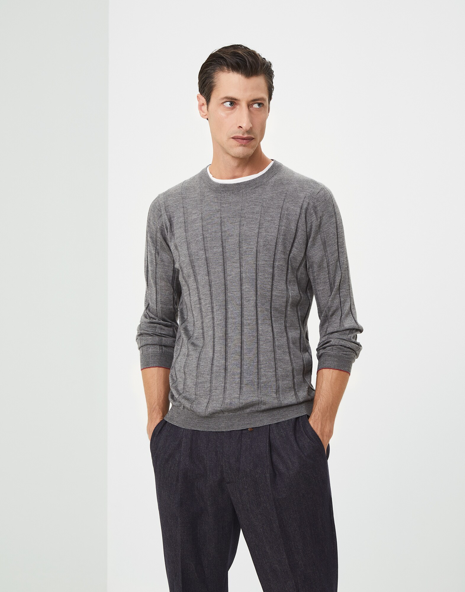 Pullover mit Rundhalsausschnitt Dunkelgrau Herren 1 - Brunello Cucinelli
