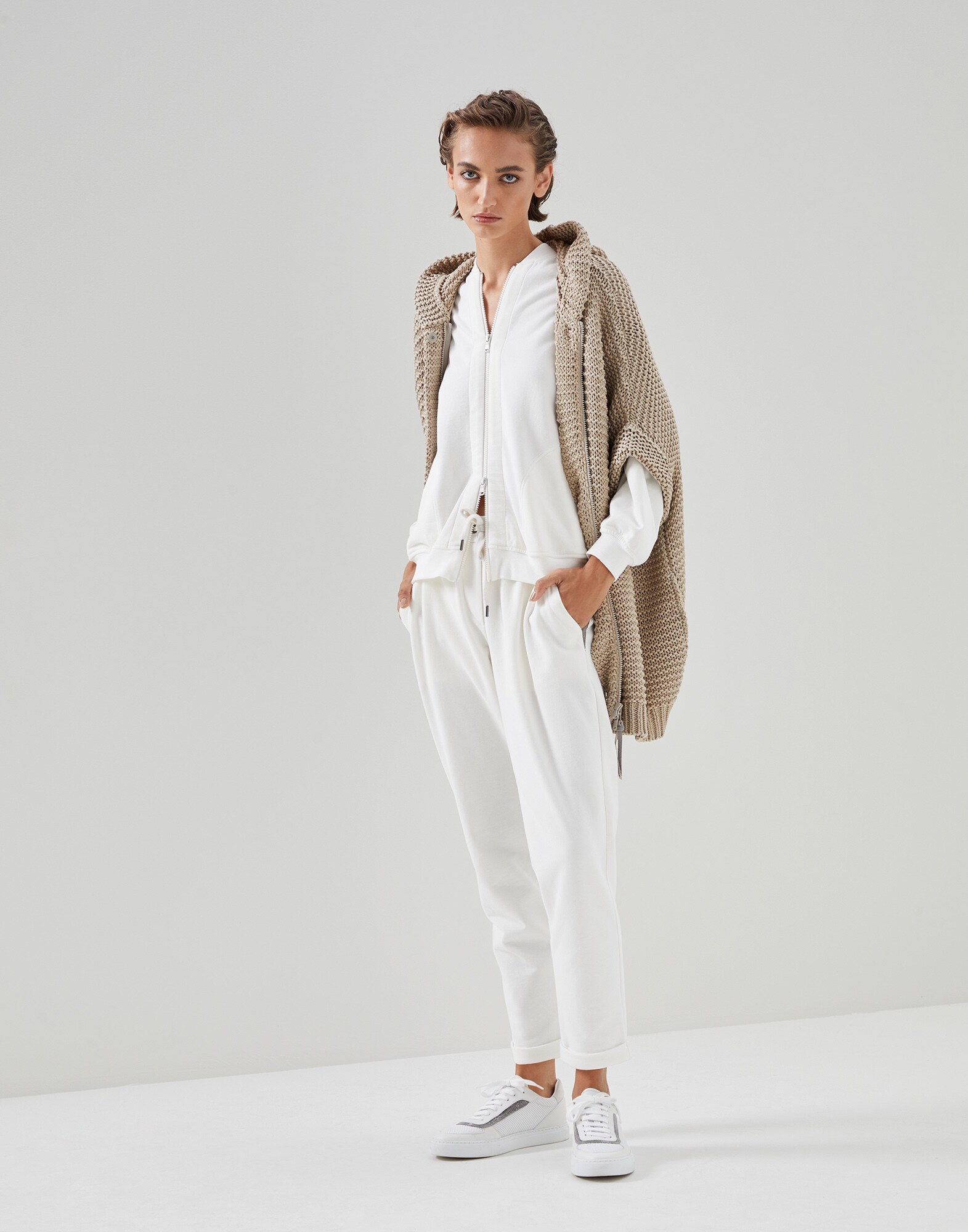 Sweatshirt - Full look