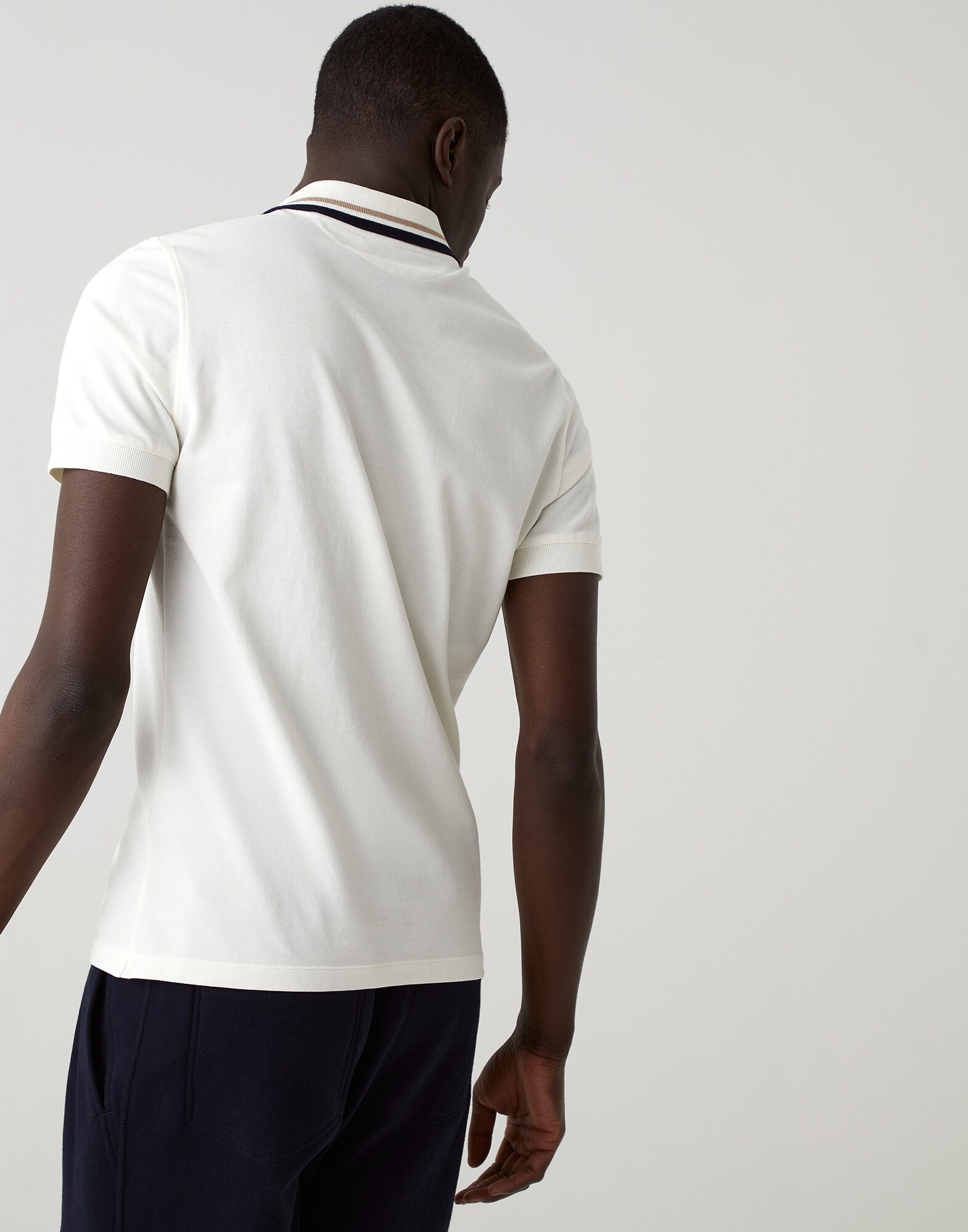 Polo - Back view
