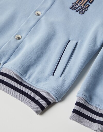 Topwear - Vista de detalle