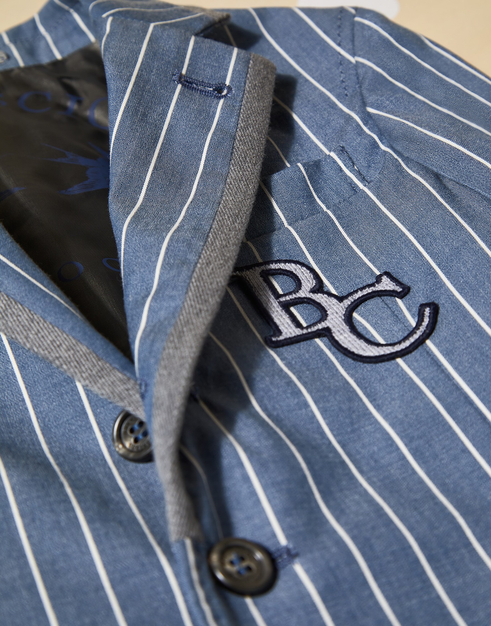 Blazer - Detail view