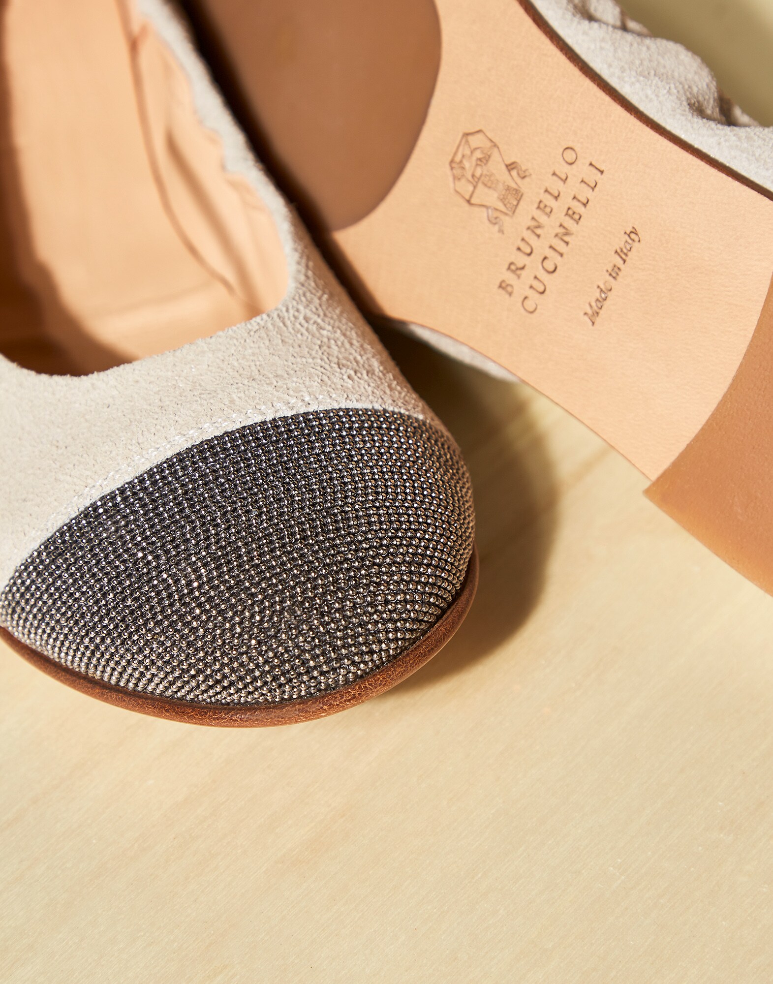 Flat Shoes - Detail view
