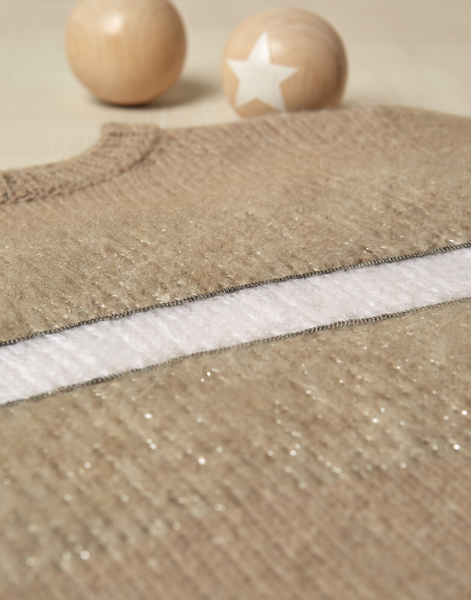 Pullover mit Rundhalsausschnitt - Detail