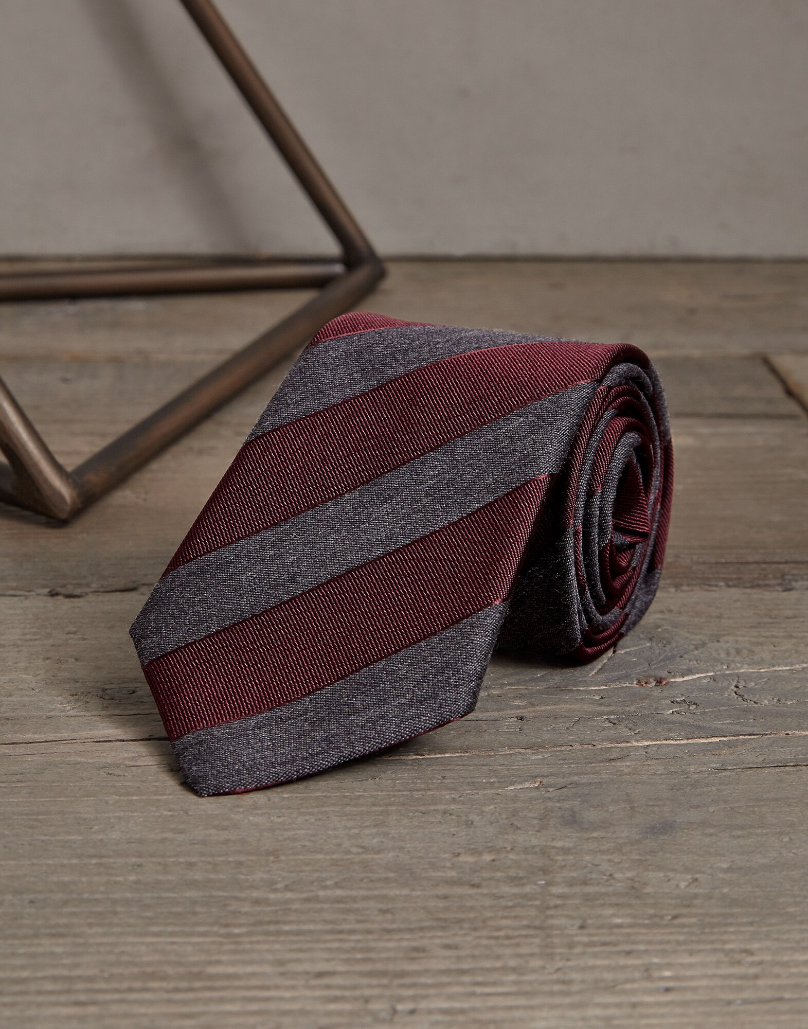 Tie - Back