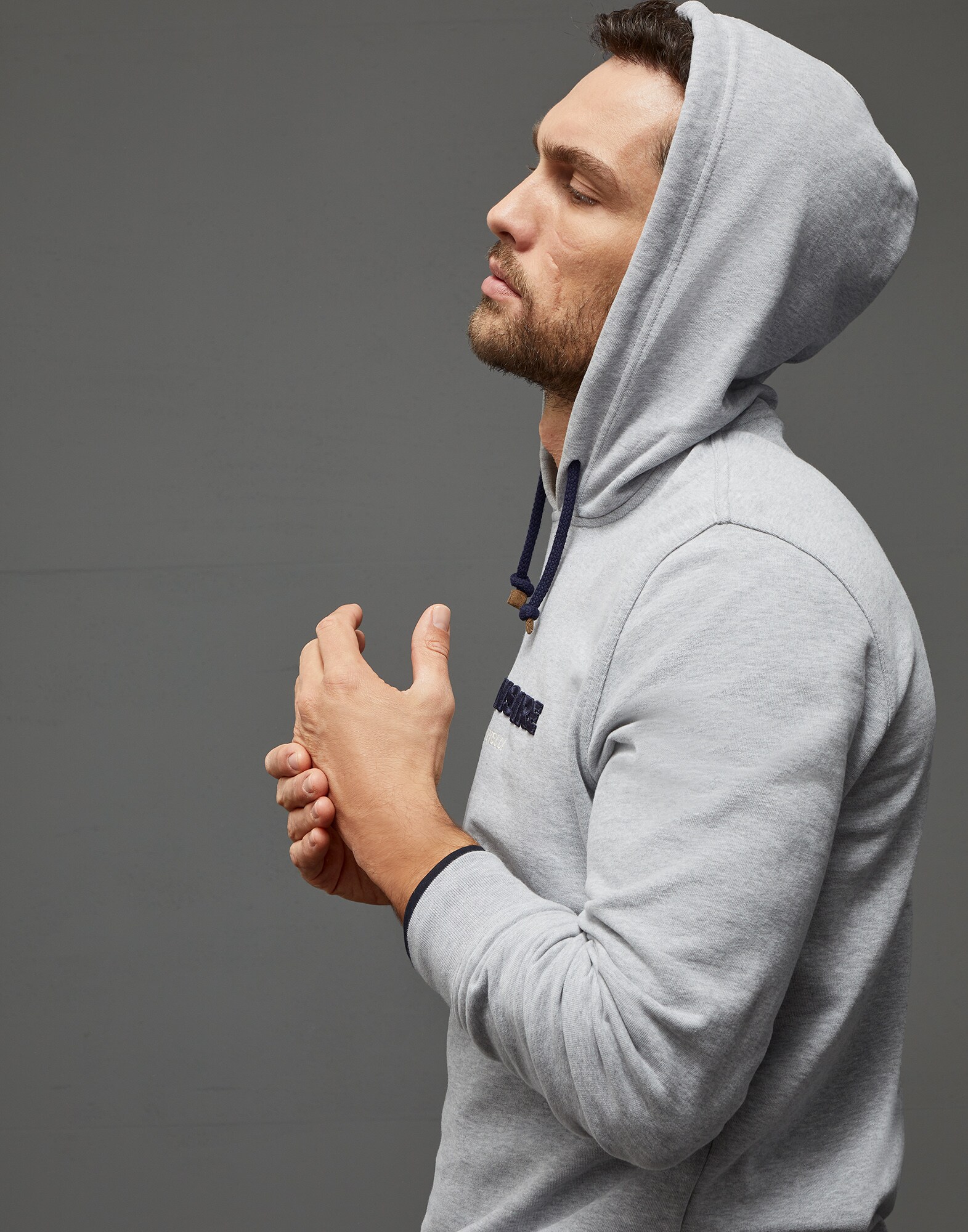 Sweatshirt - Editorial view