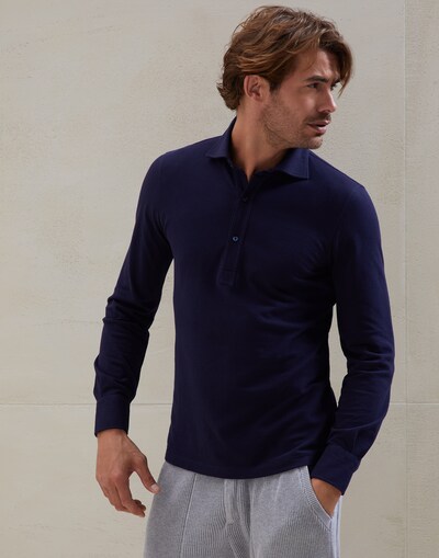 Polo - Front view
