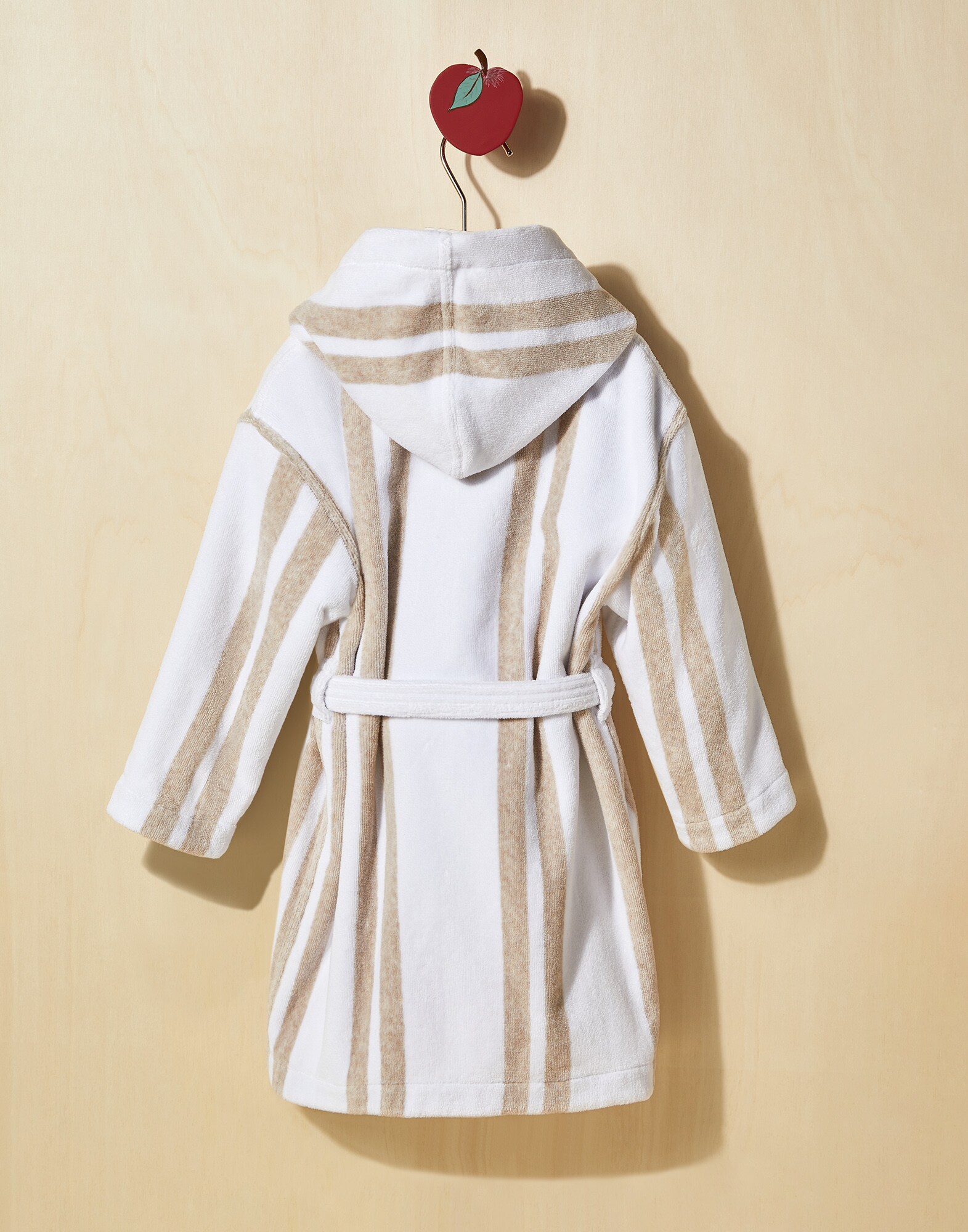 Accessories - Back view