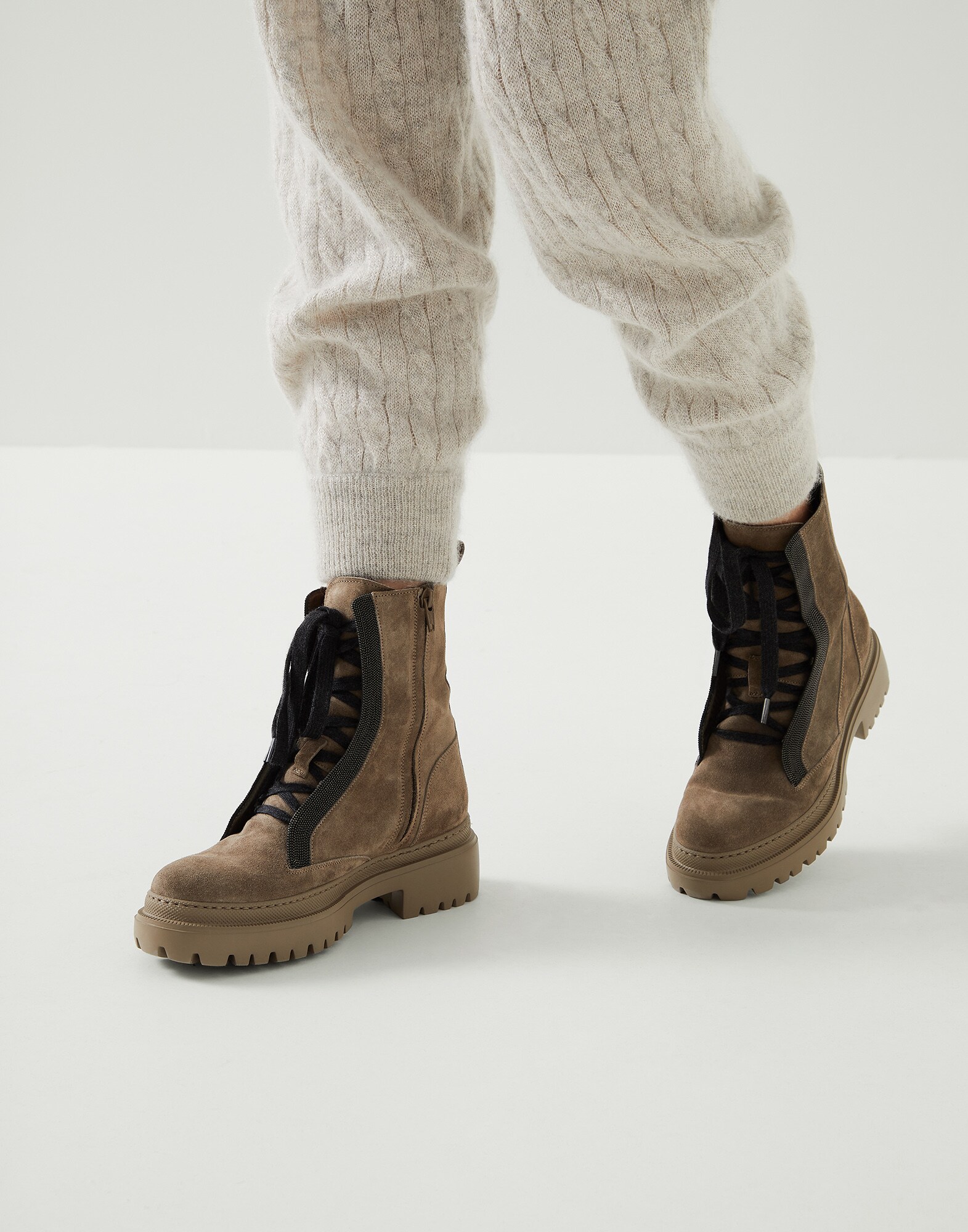 Botas de Caña Media - Vista editorial