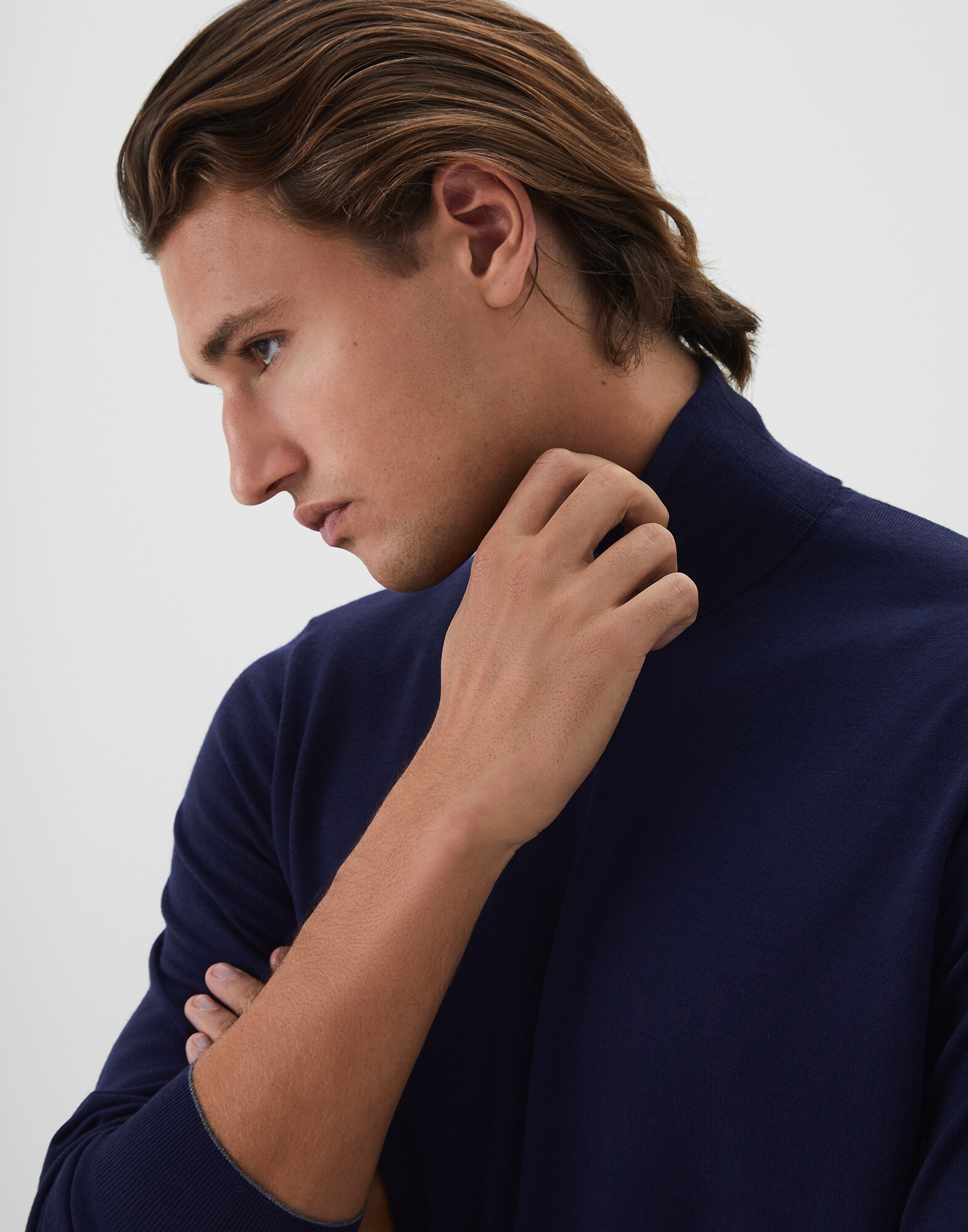High Neck Sweater - Detail