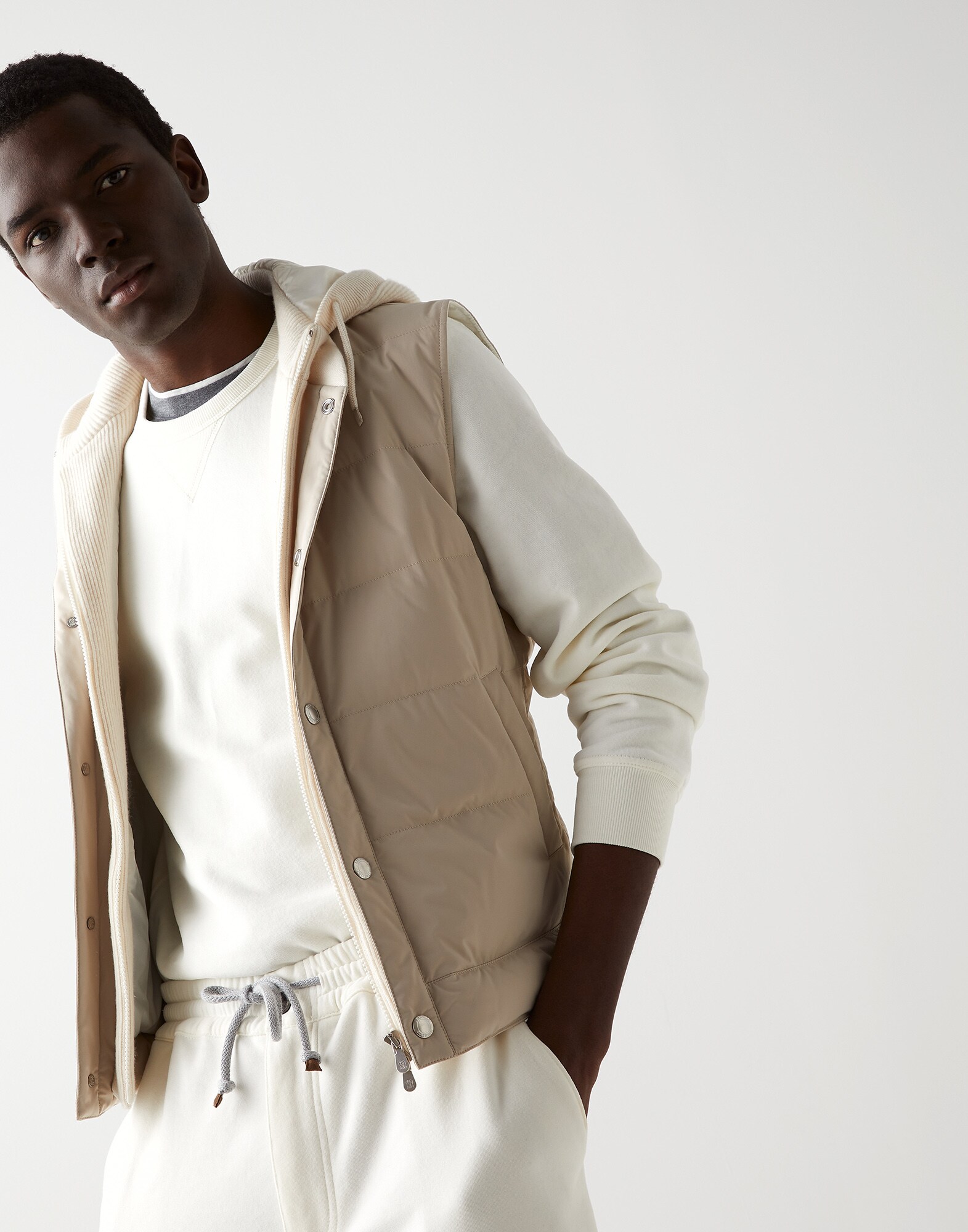 Outerwear - Vista editorial