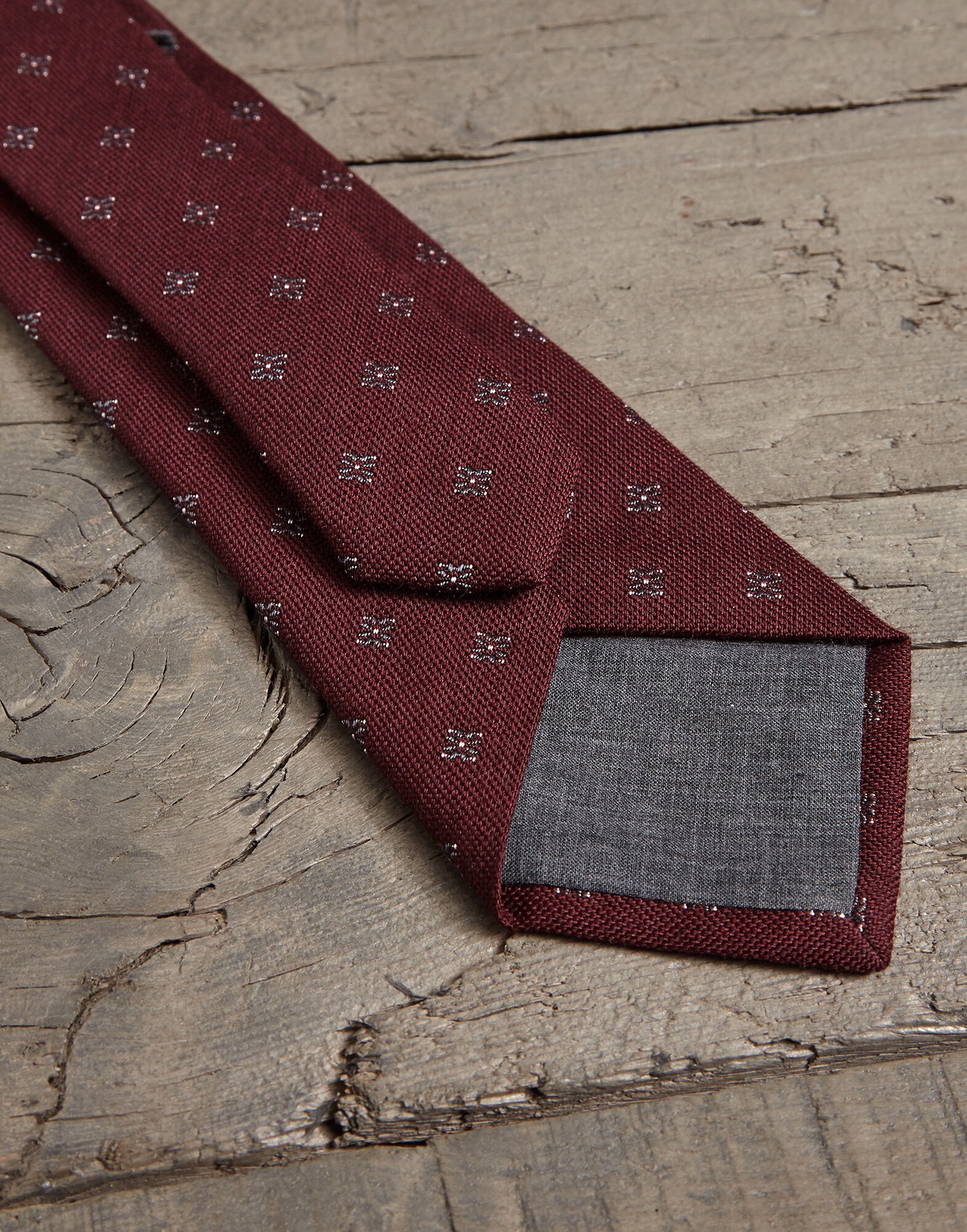 Tie - Detail