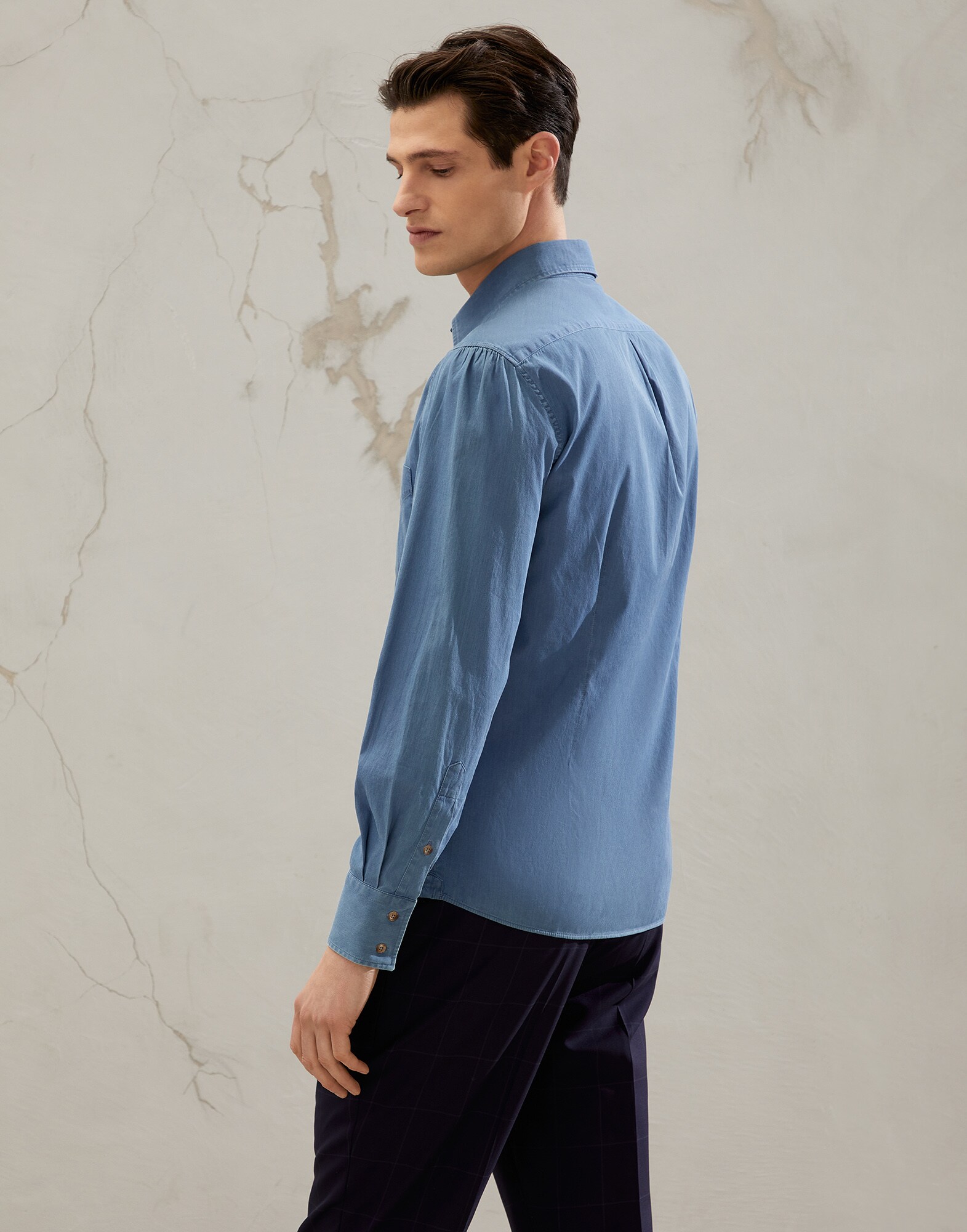 Slim - Back view