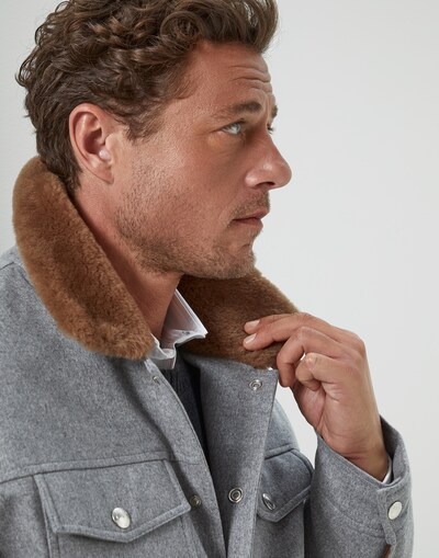 Outerwear - Vista de detalle