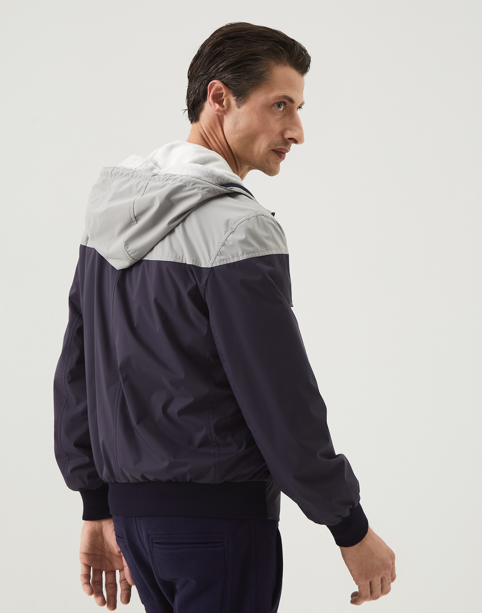 Vêtements Outerwear - Vue arrière
