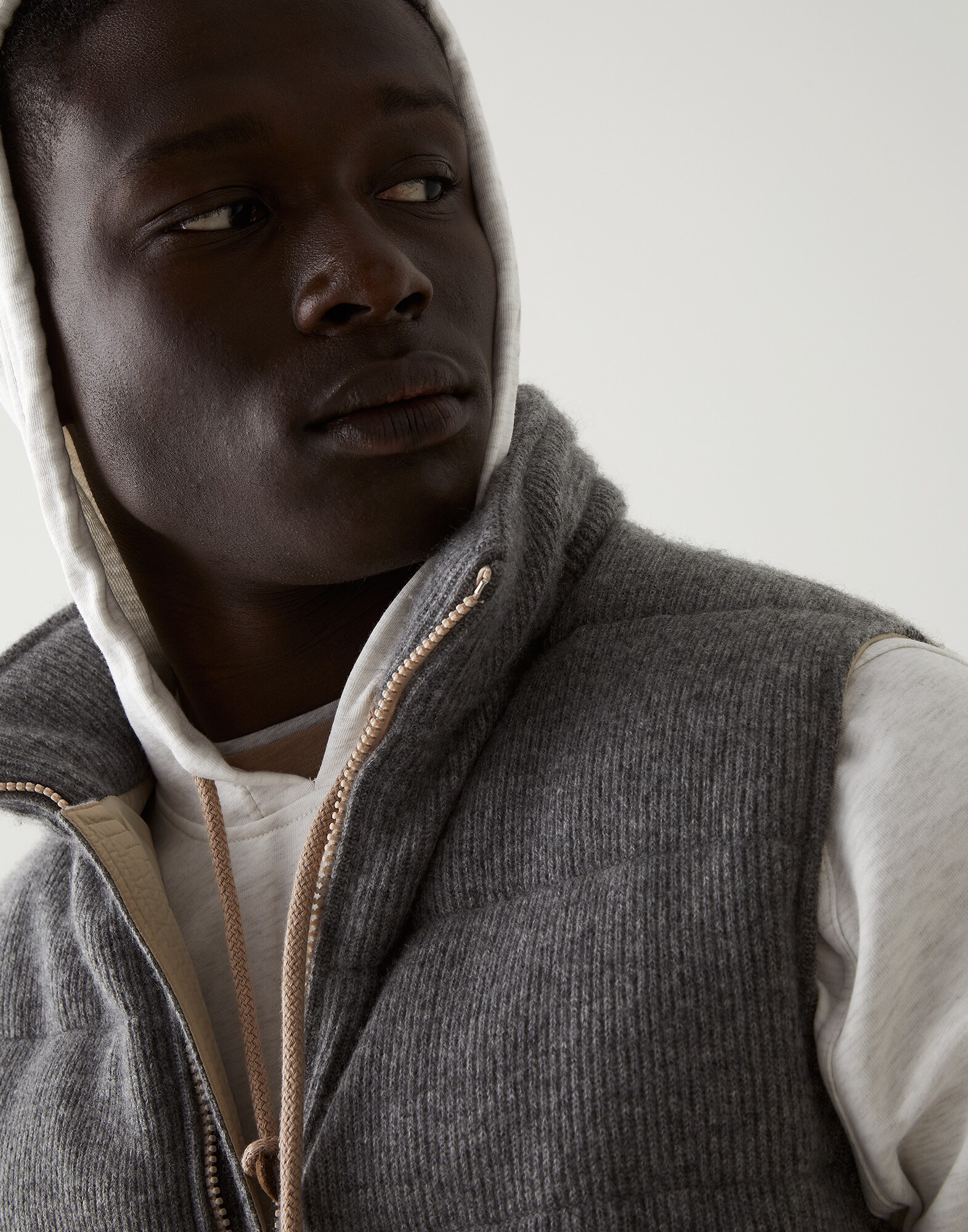 Down Vest - Detail view