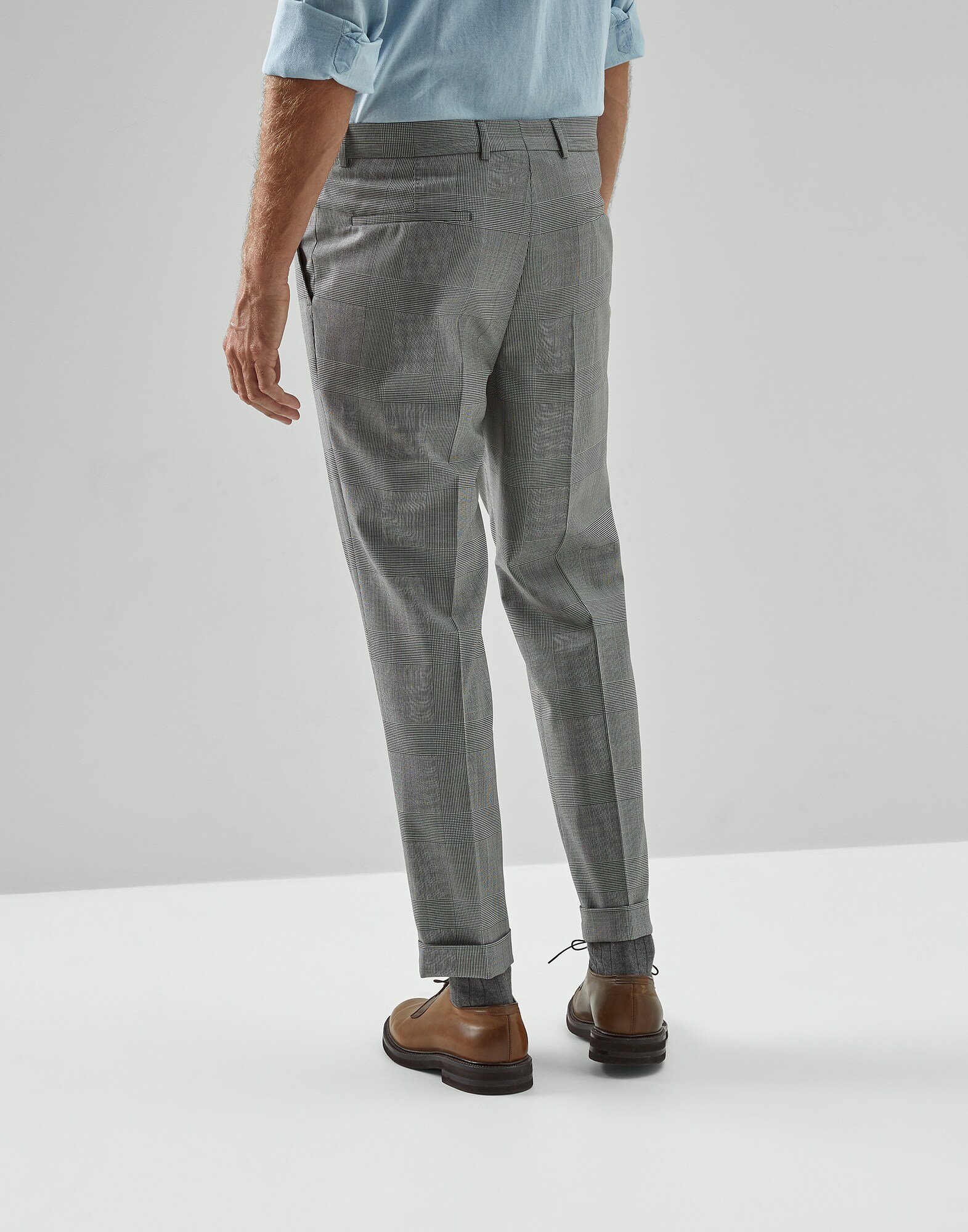 Pleated - Back view