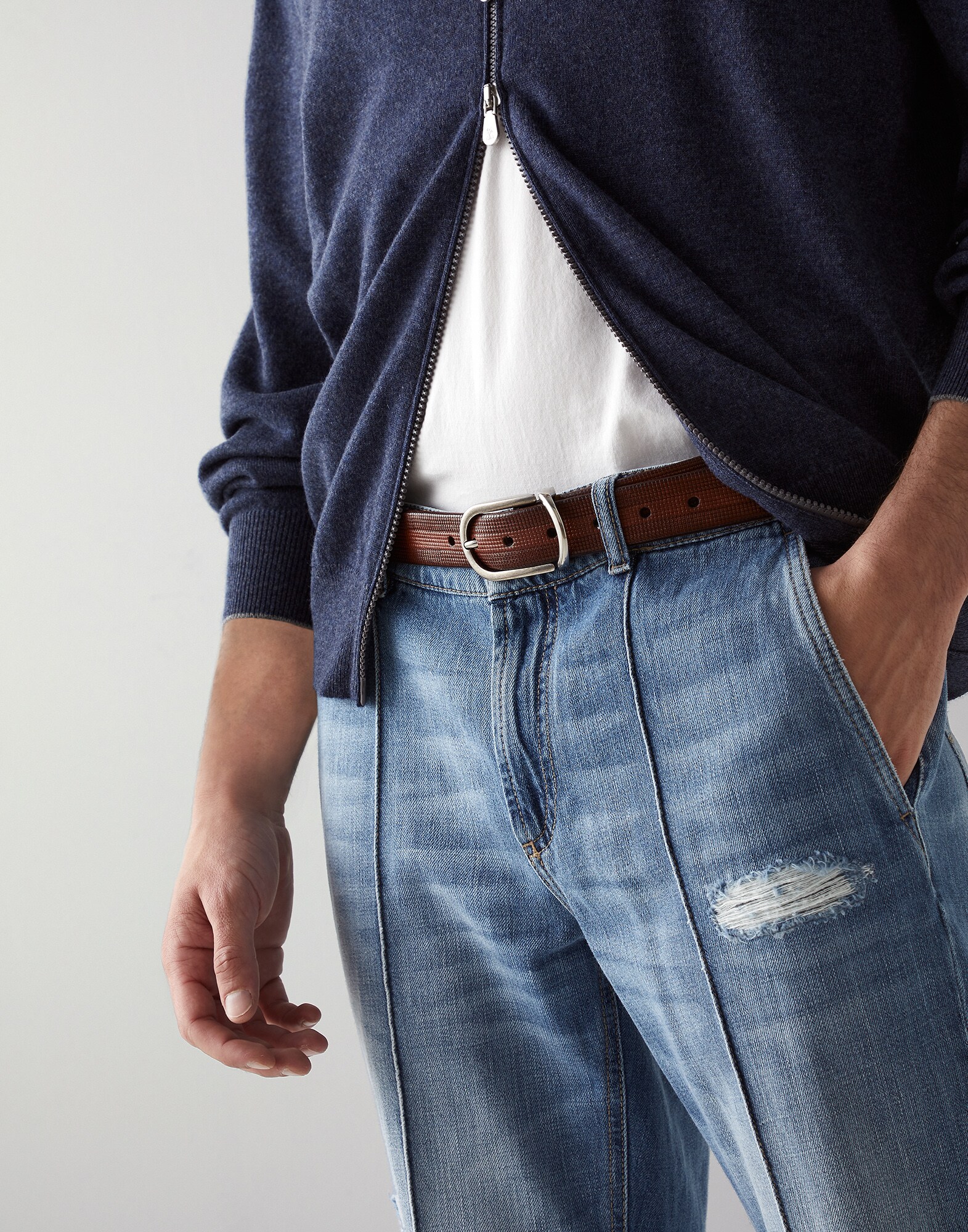 Belt - Editorial view