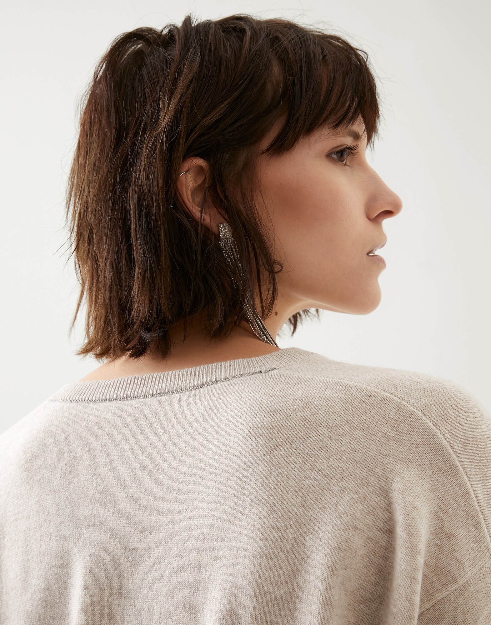V-neck Sweater - Detail