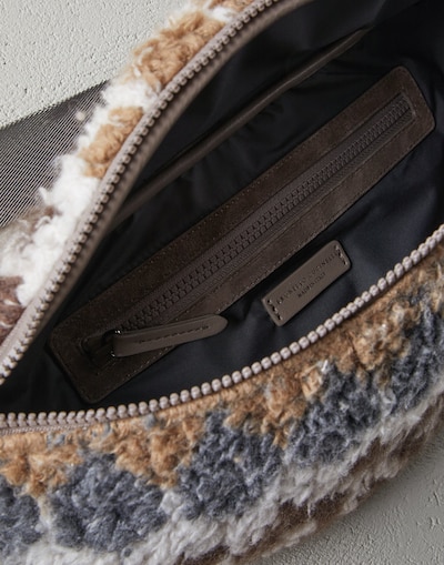 Crossbody Bag - Full look