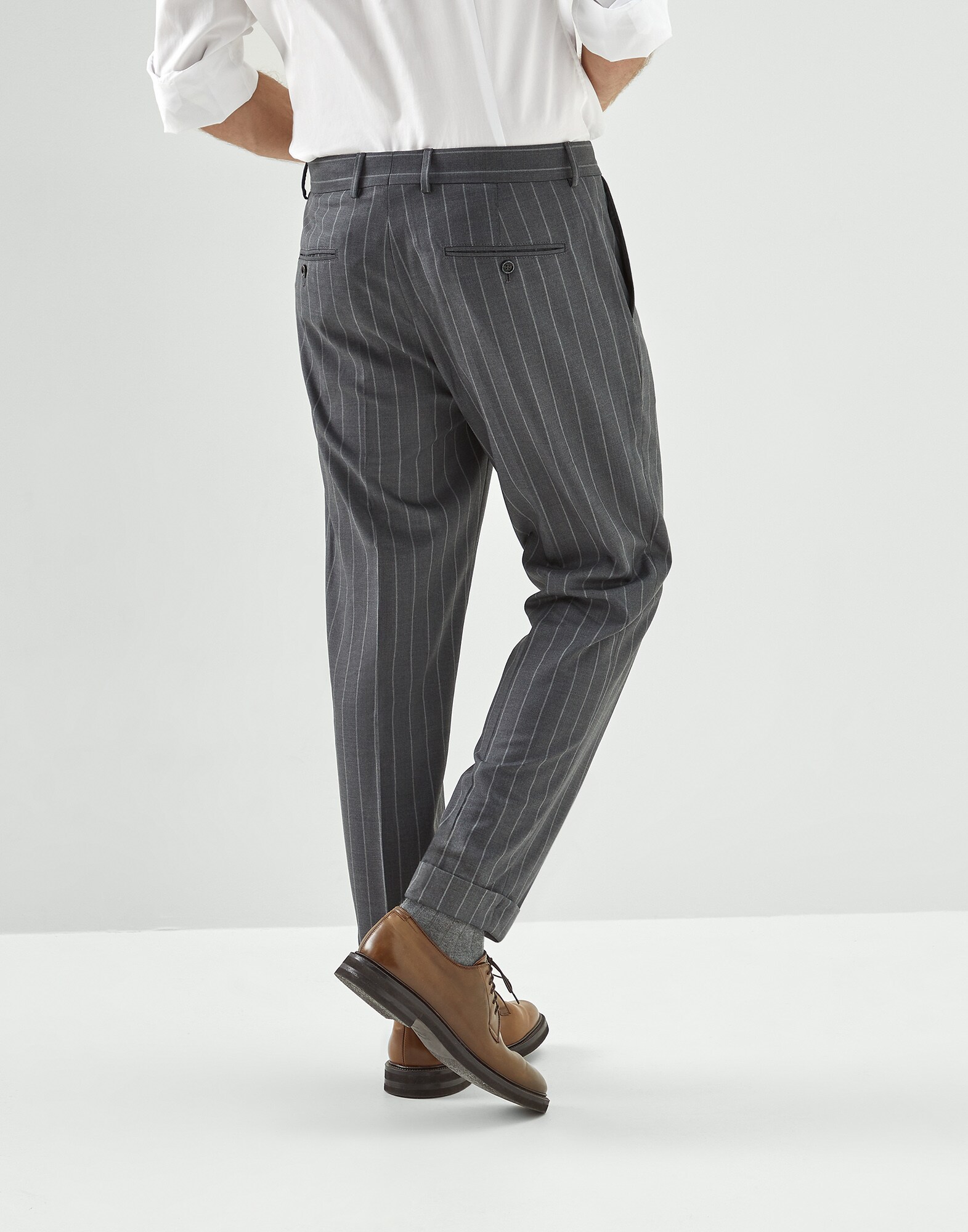 Flat front - Back view