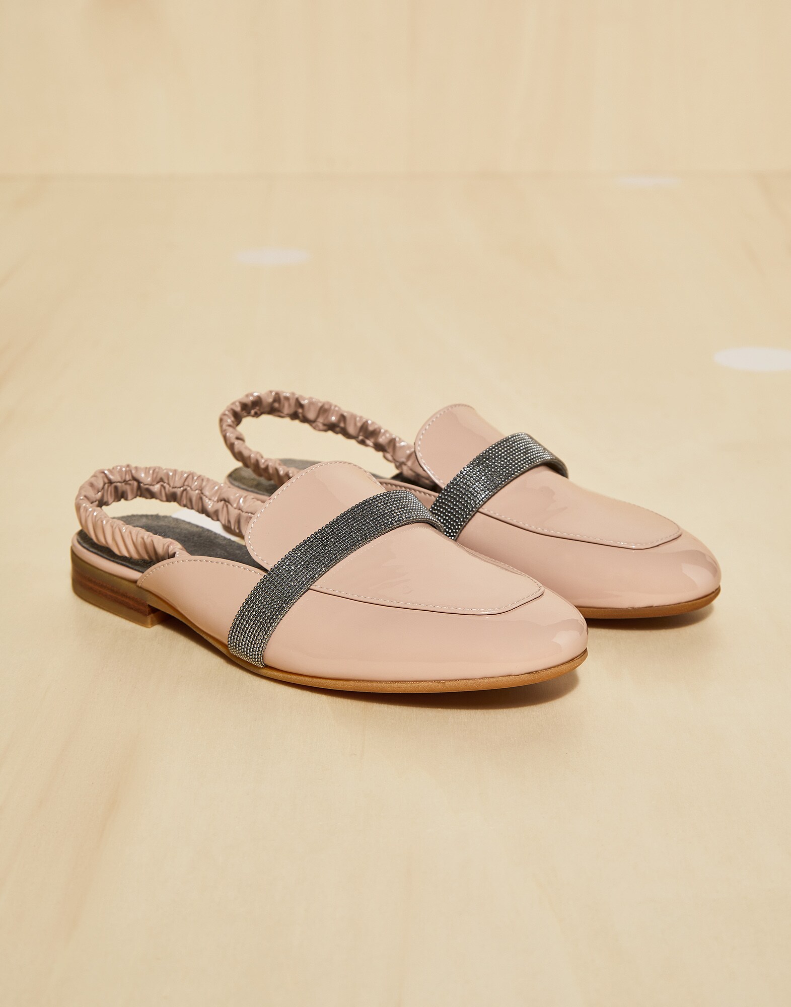Flat Shoes - Front view