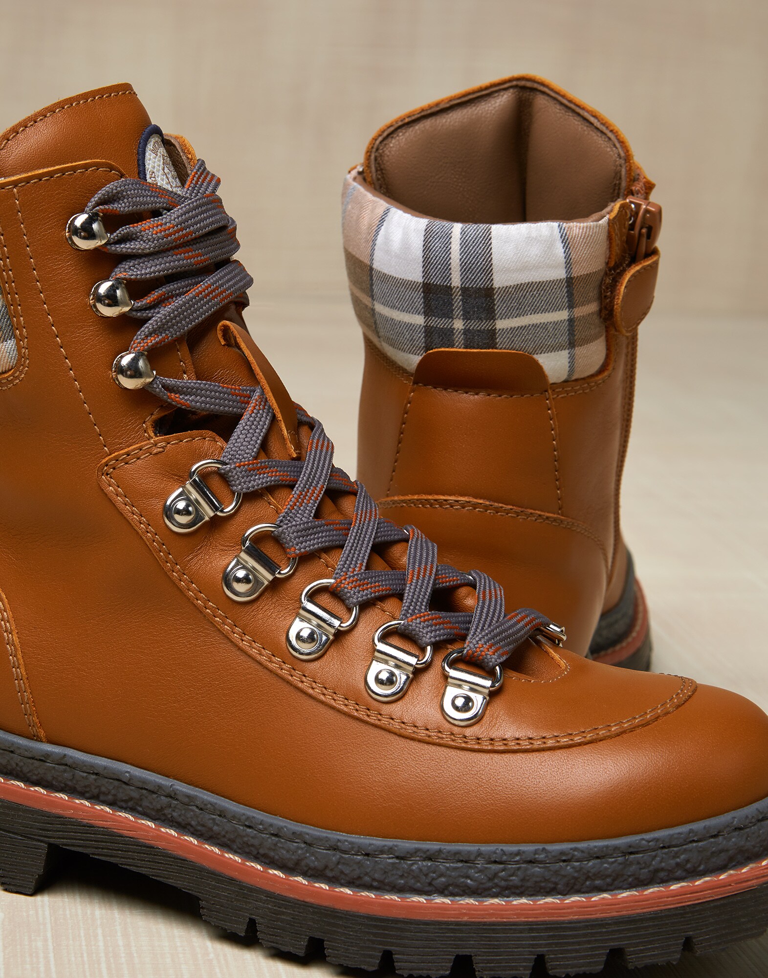 Boots - Detail