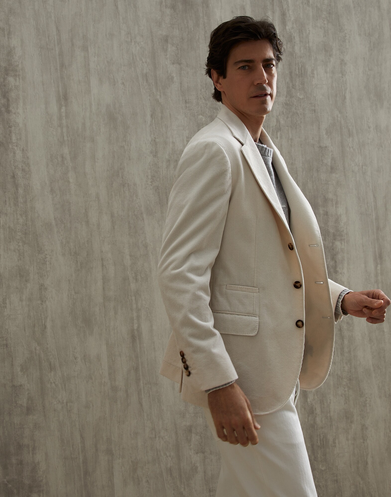 Single Breasted Blazer - Editorial view