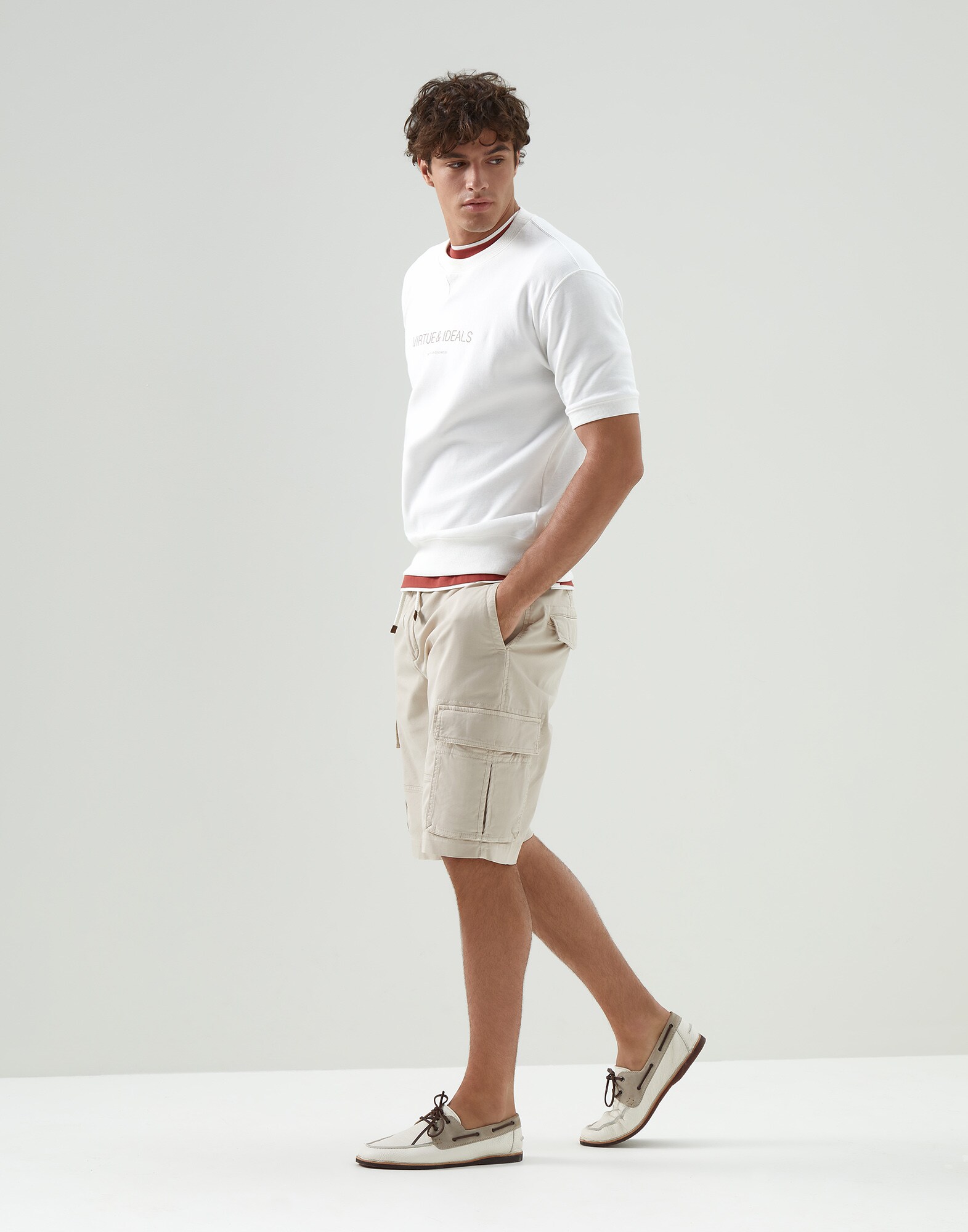 Short Sleeve T-Shirt - Full look