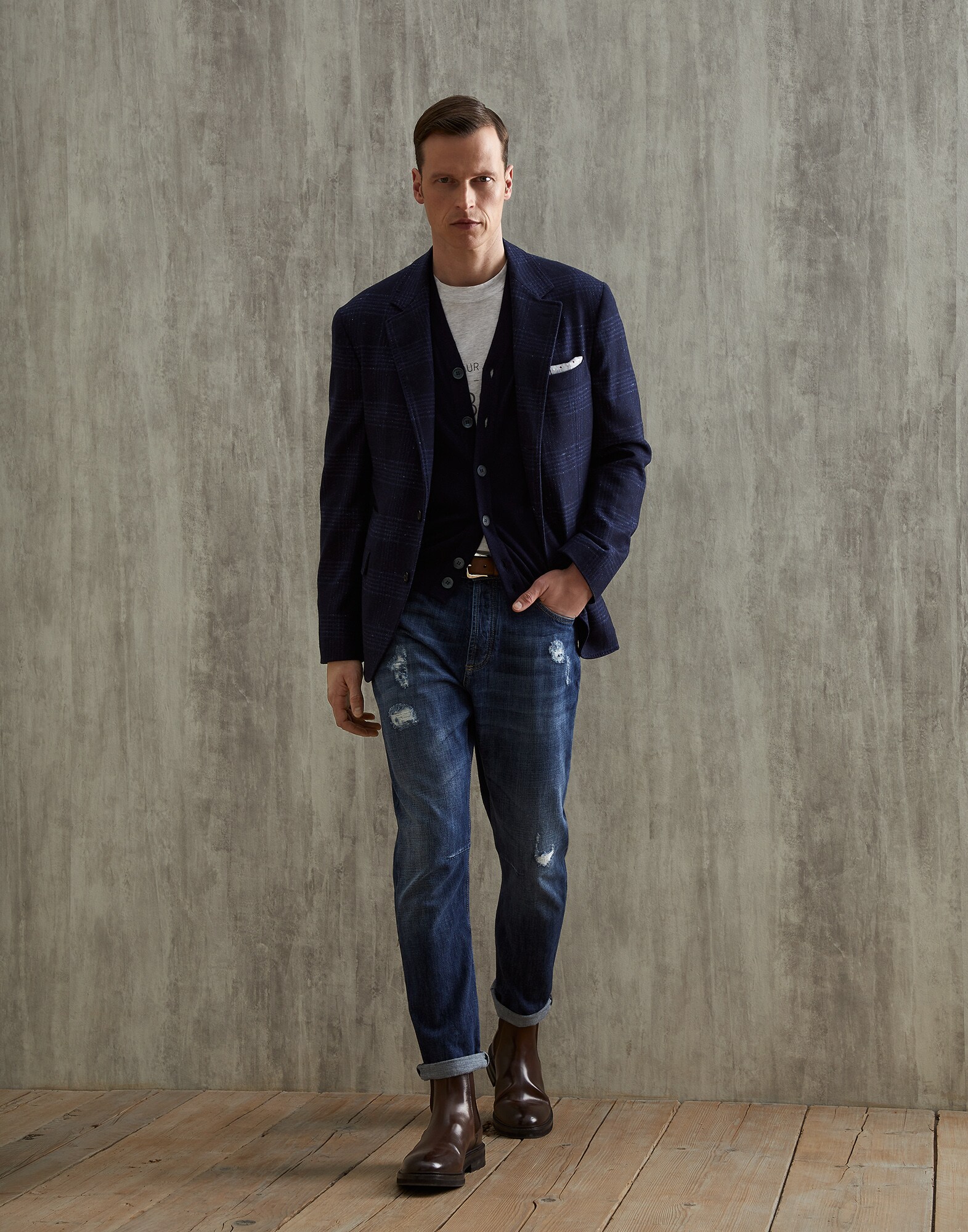 V-neck - Full look