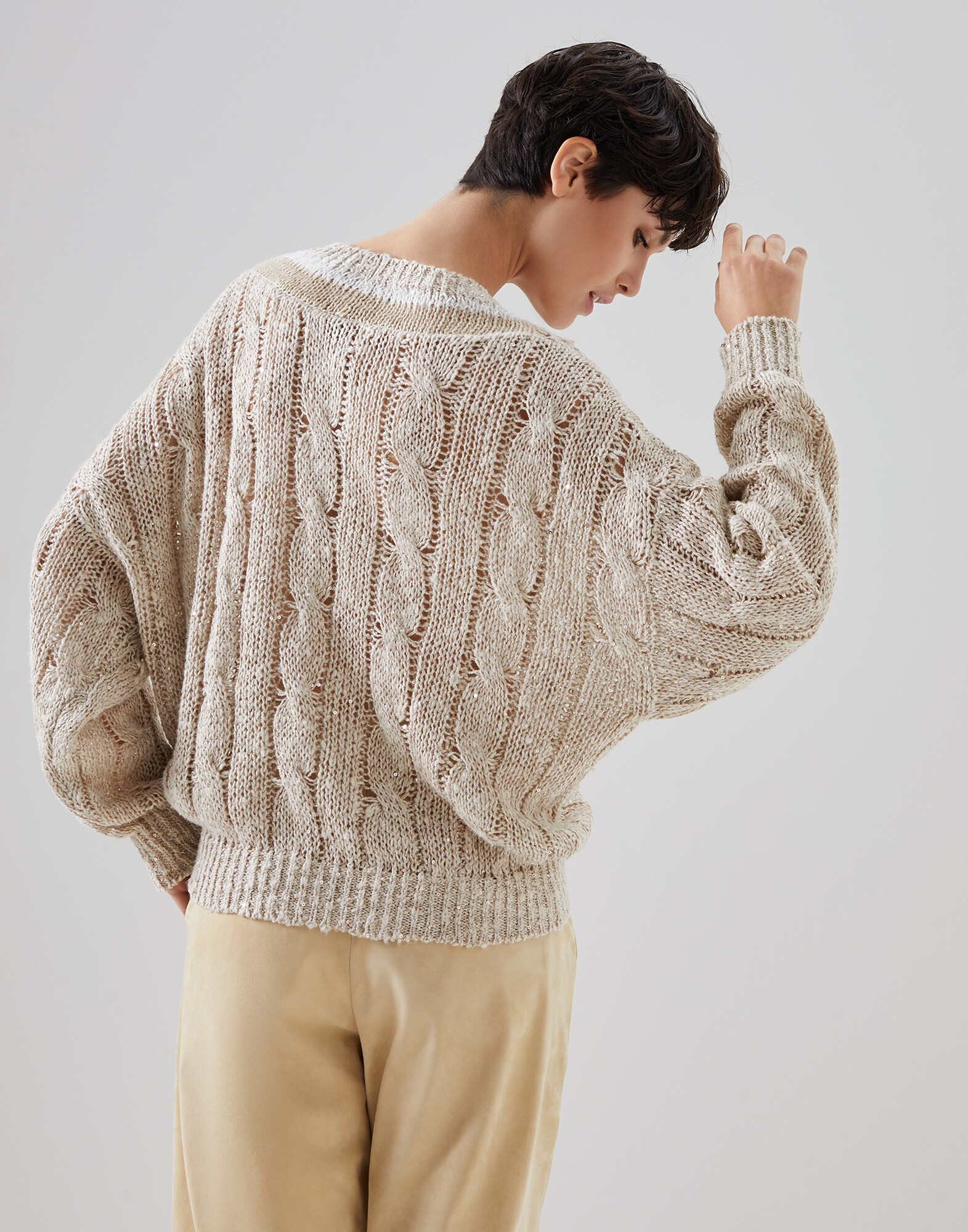 V-neck - Back view
