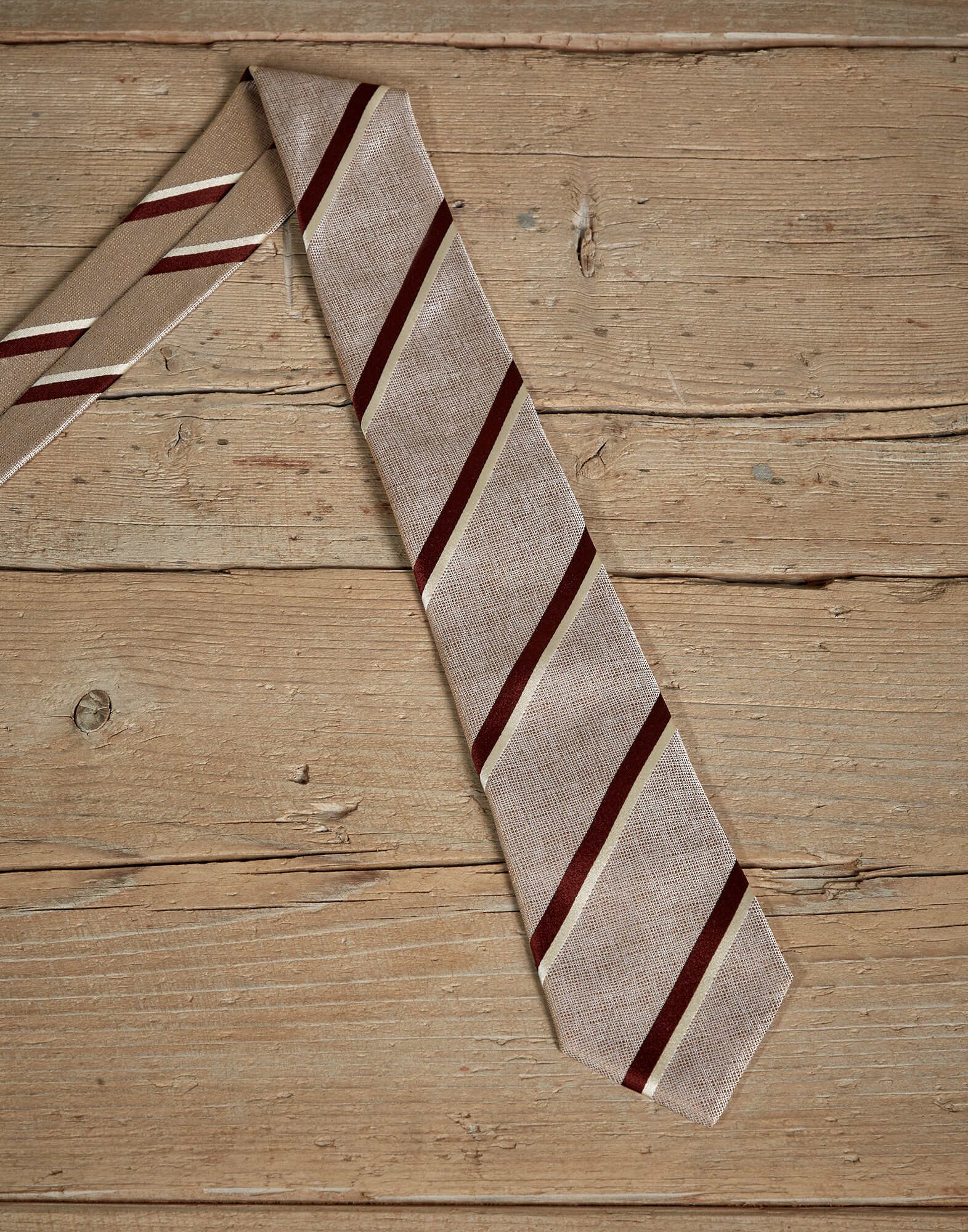 Tie - Front view