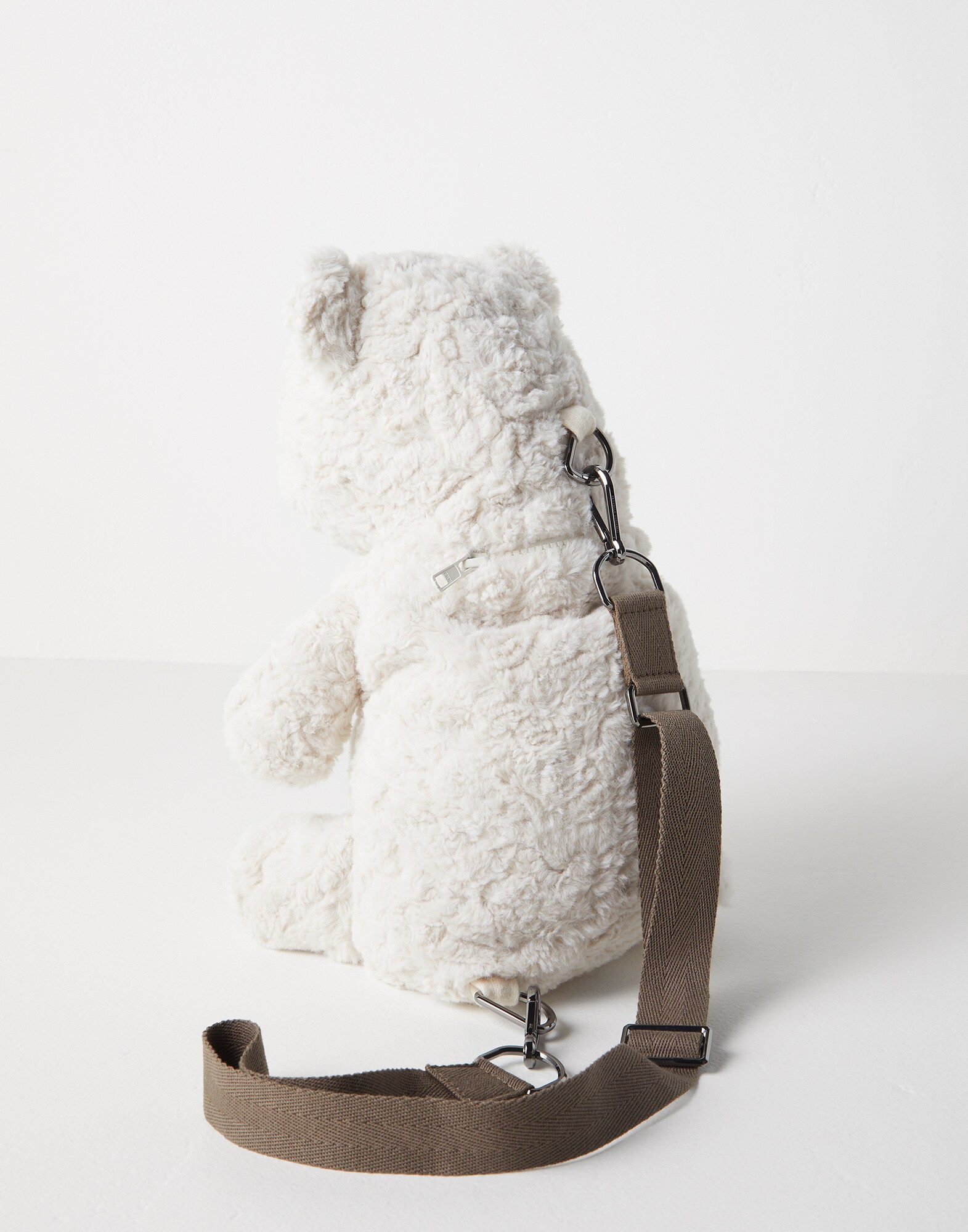 Accessories - Back view