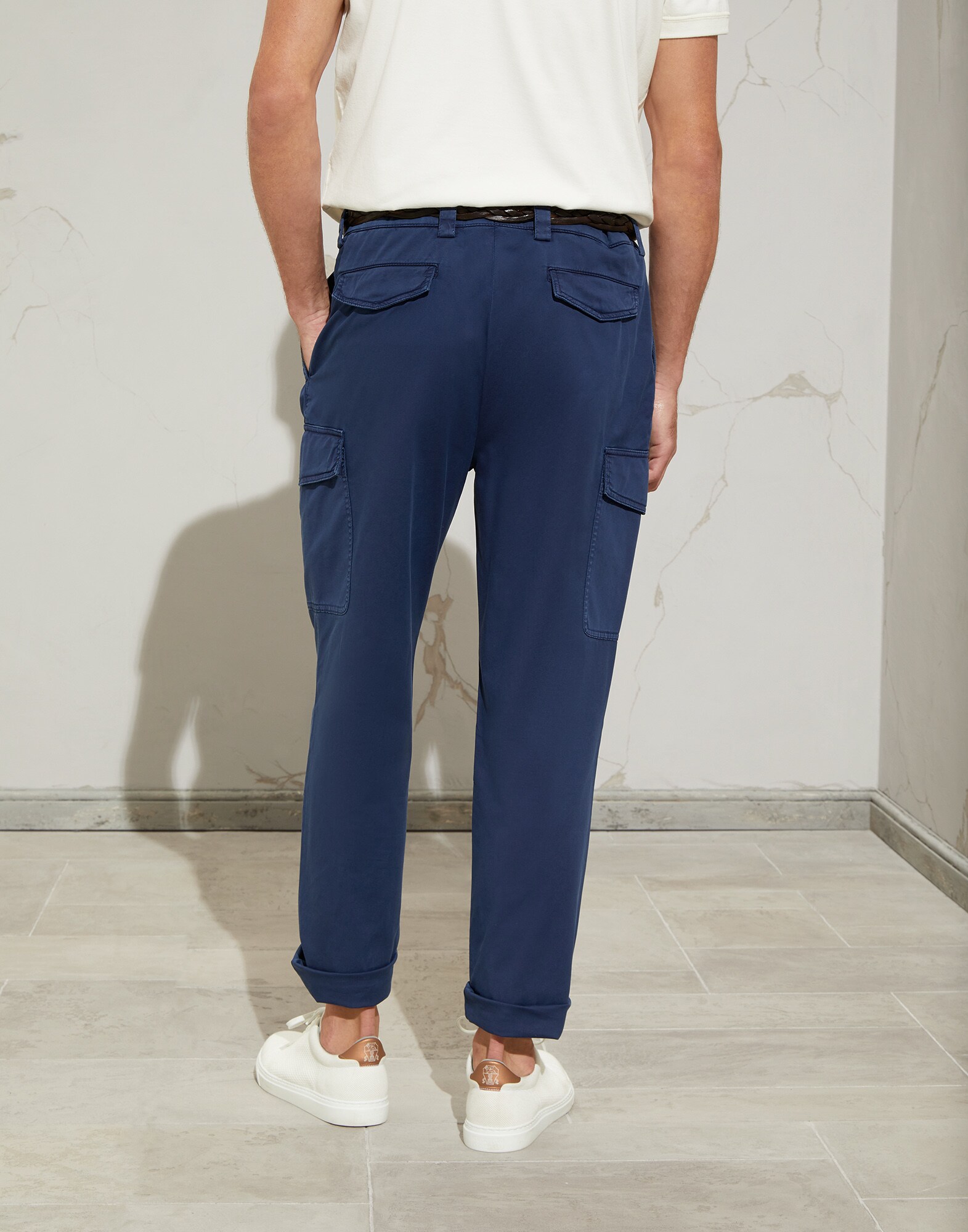 Leisure - Back view