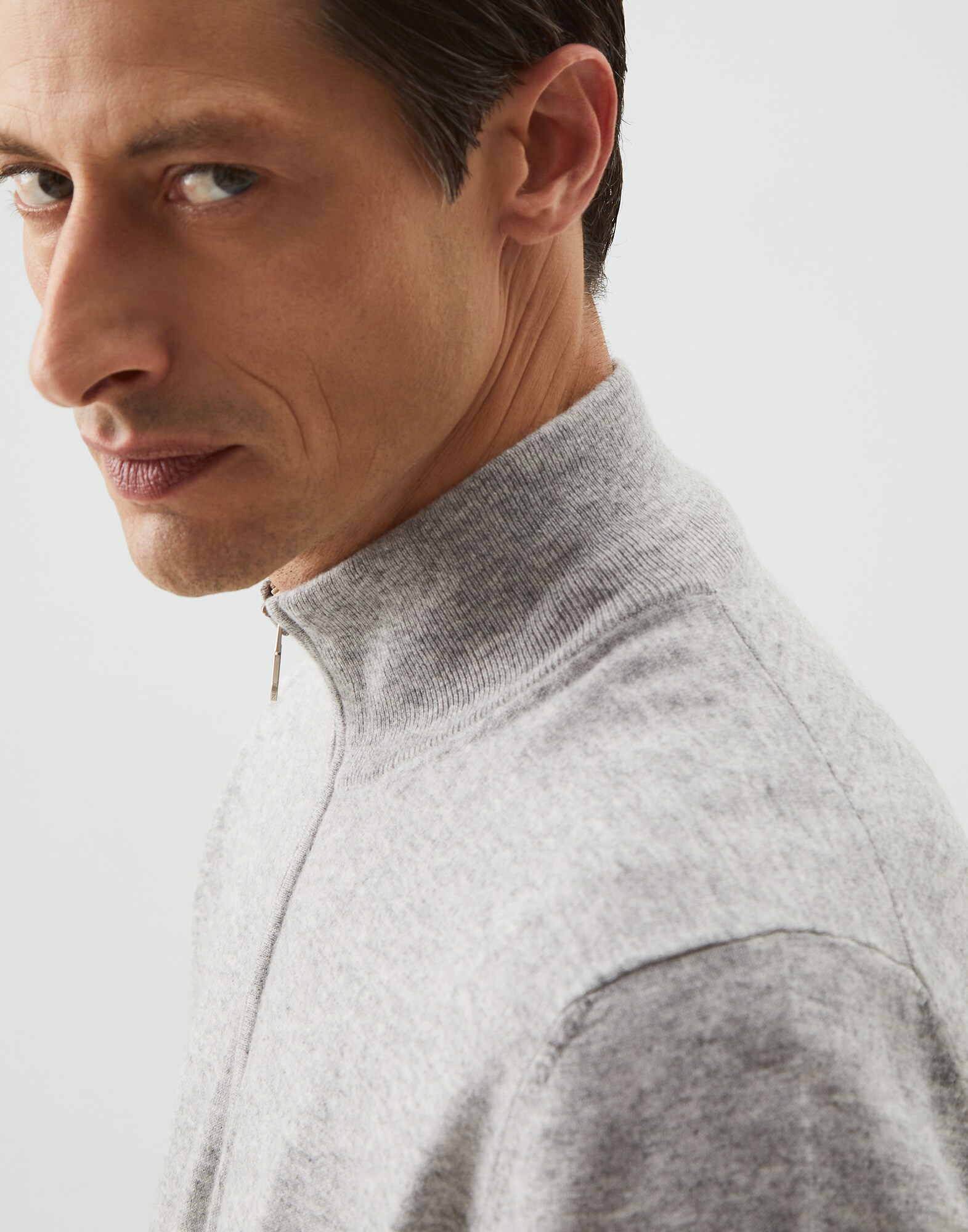 High Neck Sweater - Detail view
