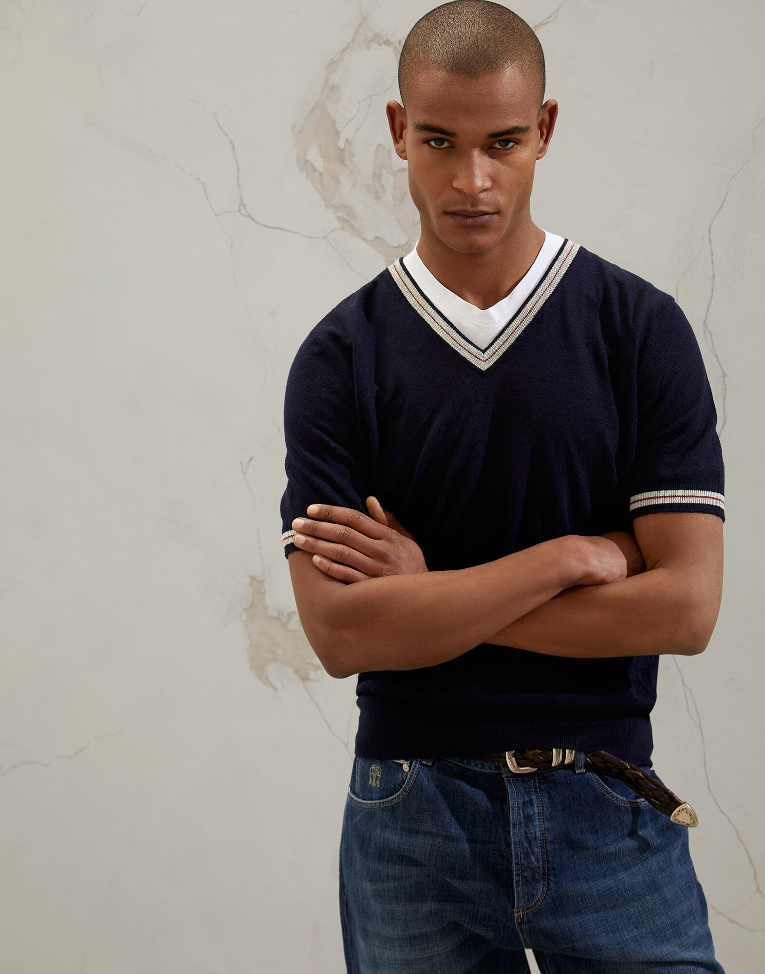 V-neck - Front view