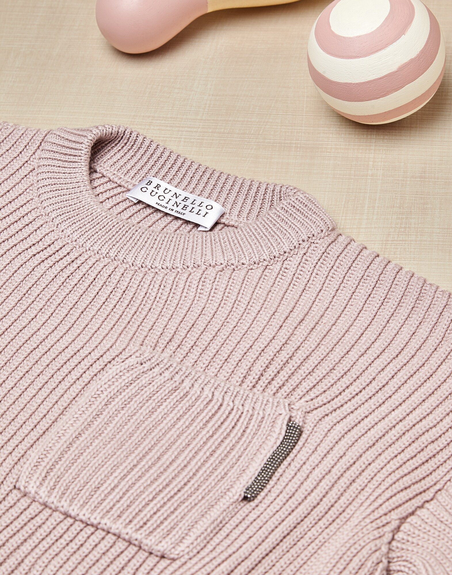 Pullover mit Rundhalsausschnitt - Detail