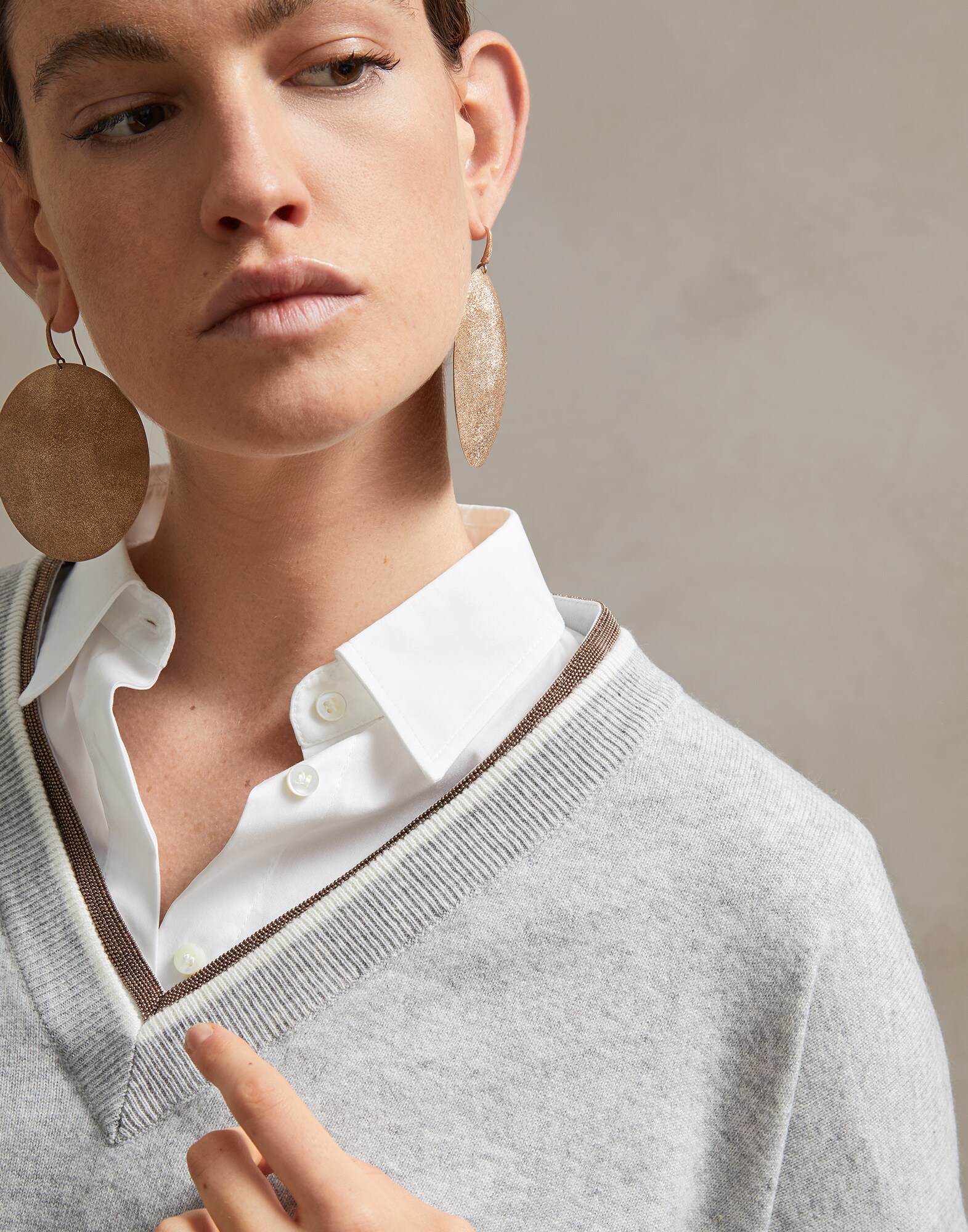 V-neck Sweater Pebble Woman 0 - Brunello Cucinelli