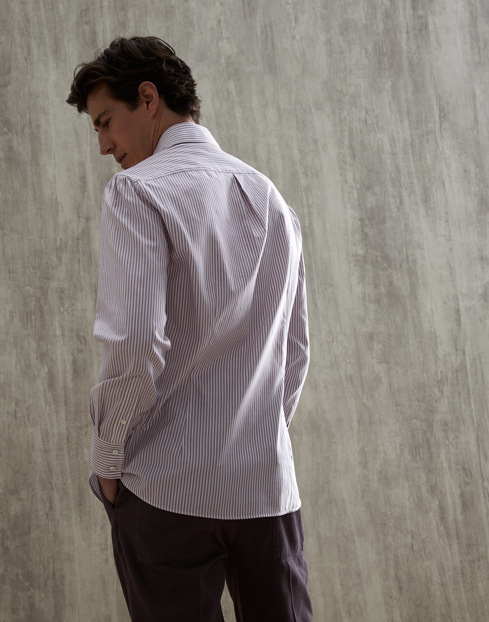 Slim - Back view