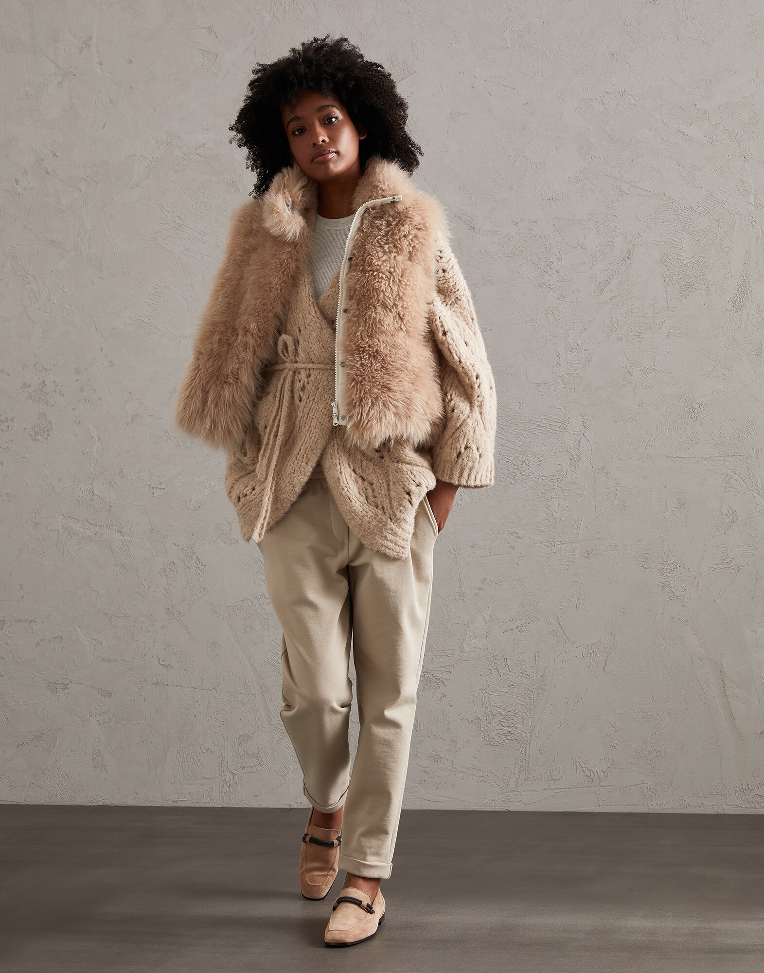 212WOUTFIT124 image number 0