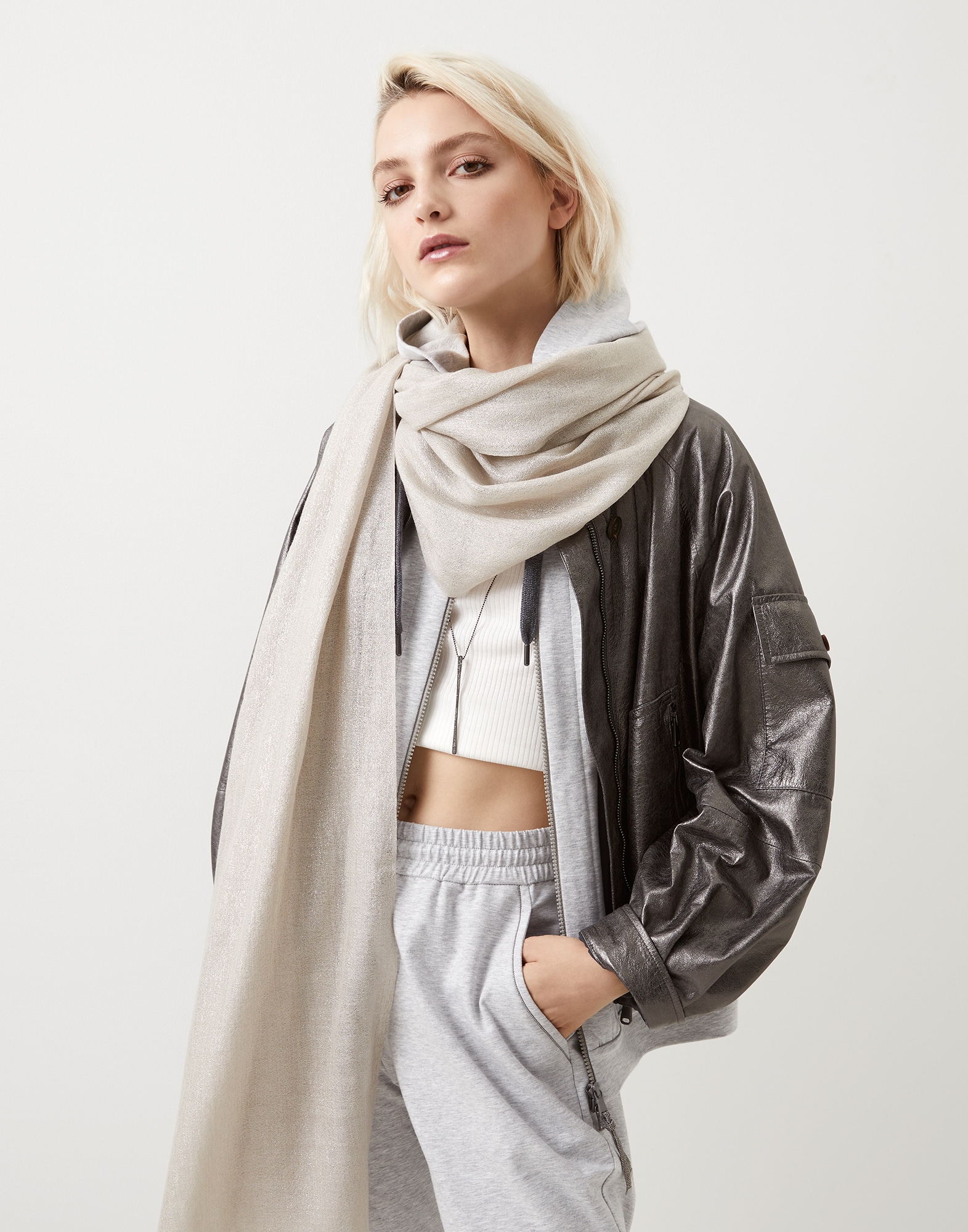 Solid Scarf - Editorial view