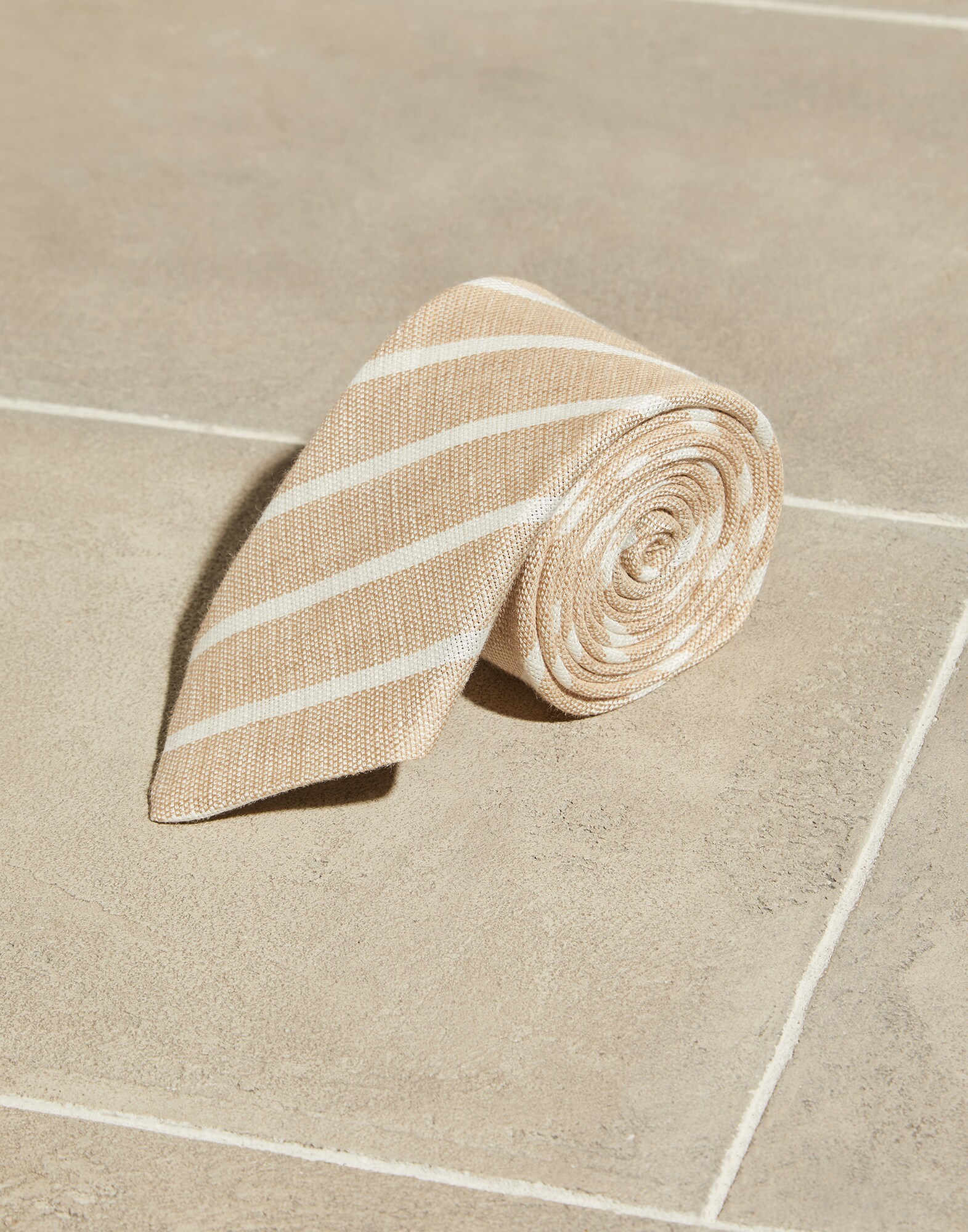 Corbata - Back