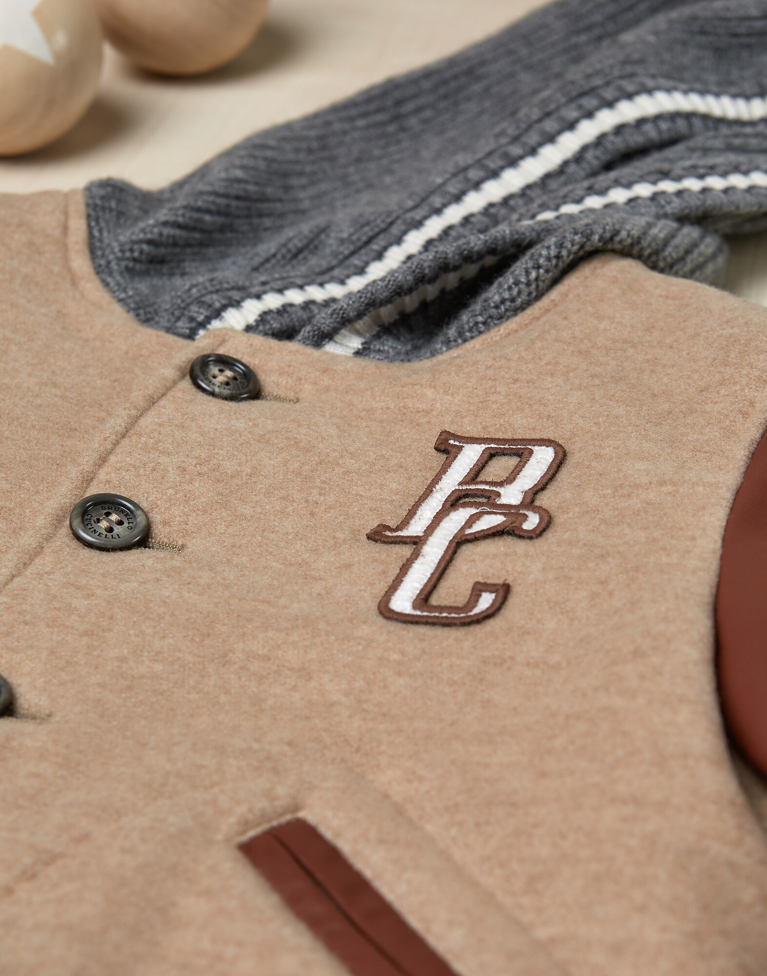 Vêtements Outerwear - Detail